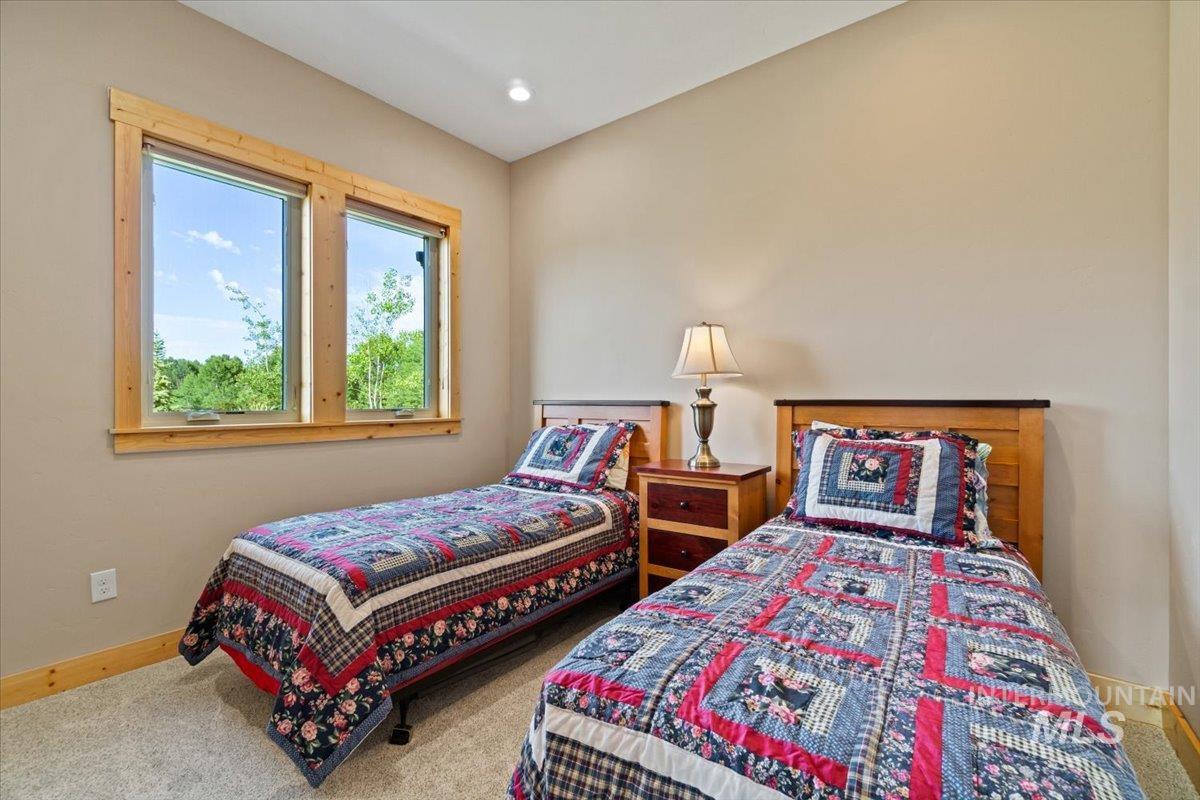 13917 Sky View Court, McCall, Idaho 83638, 3 Bedrooms, 2.5 Bathrooms, Residential For Sale, Price $1,248,500,MLS 98978370