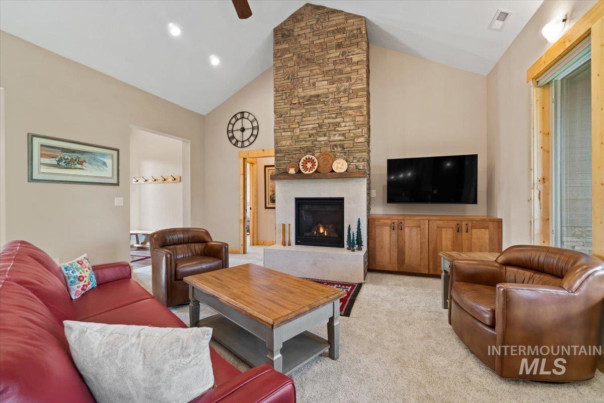 13917 Sky View Court, McCall, Idaho 83638, 3 Bedrooms, 2.5 Bathrooms, Residential For Sale, Price $1,248,500,MLS 98978370