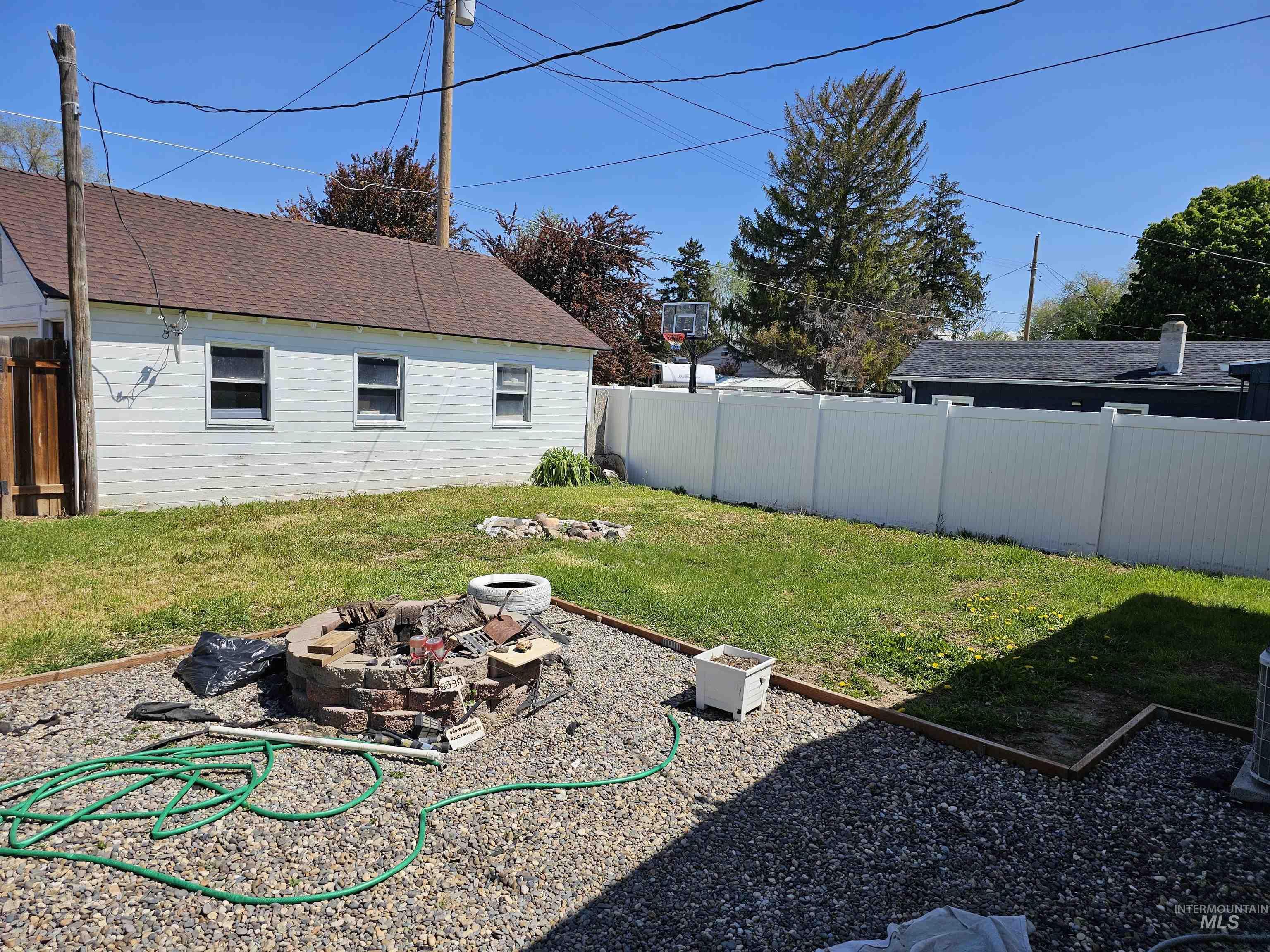 236 Meffan Ave, Nampa, Idaho 83651, 3 Bedrooms, 1 Bathroom, Residential For Sale, Price $308,000, 98978371