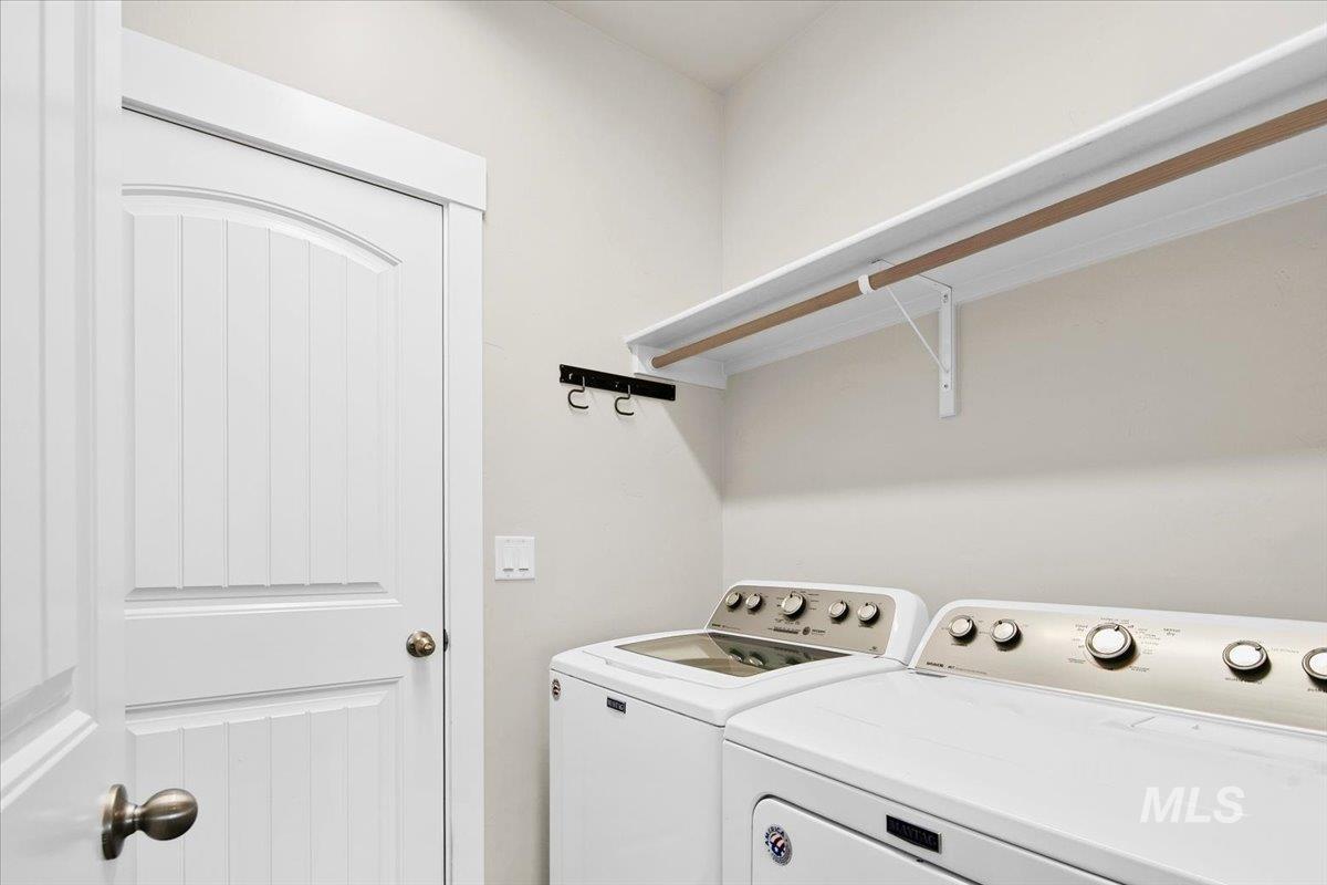 20367 N Glenisla Avenue, Boise, Idaho 83714, 3 Bedrooms, 2 Bathrooms, Residential For Sale, Price $599,900,MLS 98978372