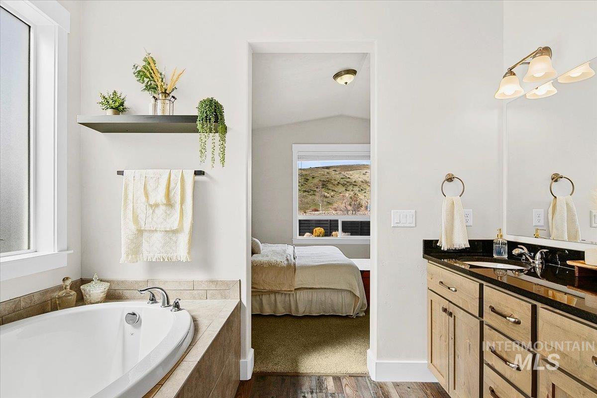 20367 N Glenisla Avenue, Boise, Idaho 83714, 3 Bedrooms, 2 Bathrooms, Residential For Sale, Price $599,900,MLS 98978372