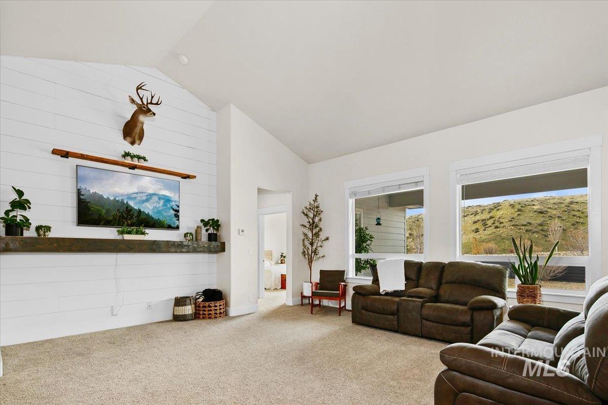 20367 N Glenisla Avenue, Boise, Idaho 83714, 3 Bedrooms, 2 Bathrooms, Residential For Sale, Price $599,900, 98978372