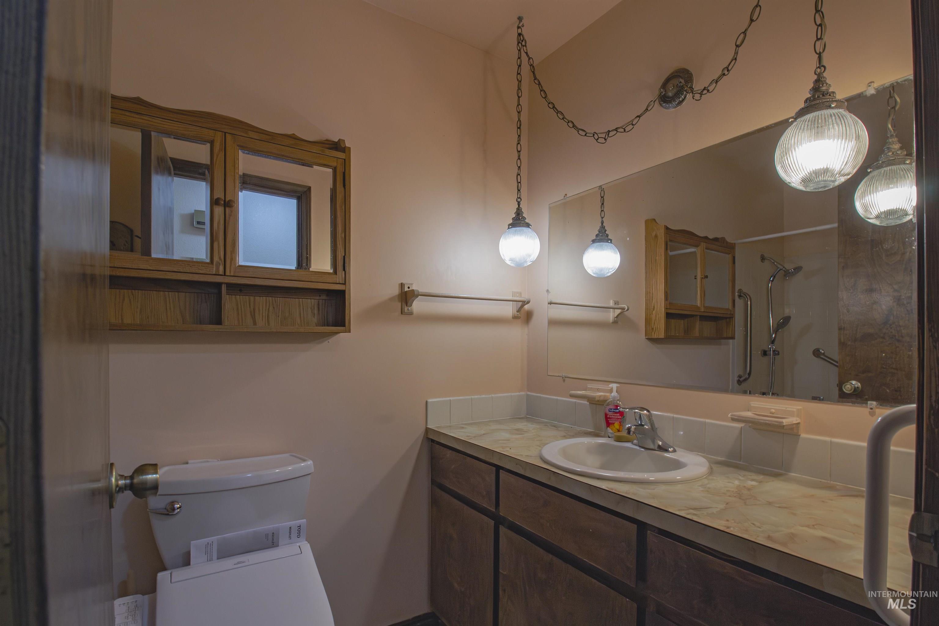 2465 Center Avenue, Payette, Idaho 83661, 4 Bedrooms, 3 Bathrooms, Residential For Sale, Price $569,900,MLS 98978373