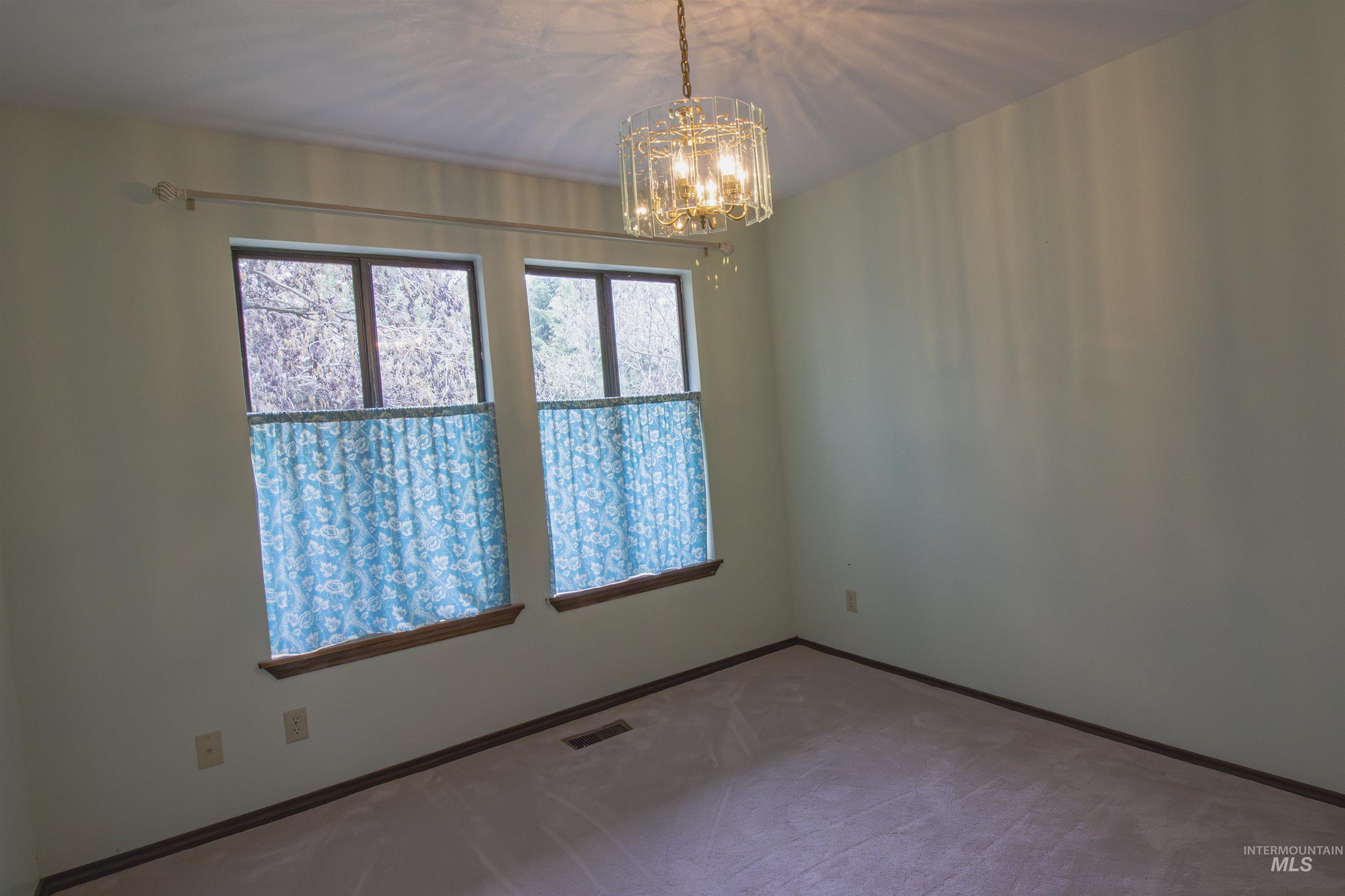 2465 Center Avenue, Payette, Idaho 83661, 4 Bedrooms, 3 Bathrooms, Residential For Sale, Price $569,900,MLS 98978373