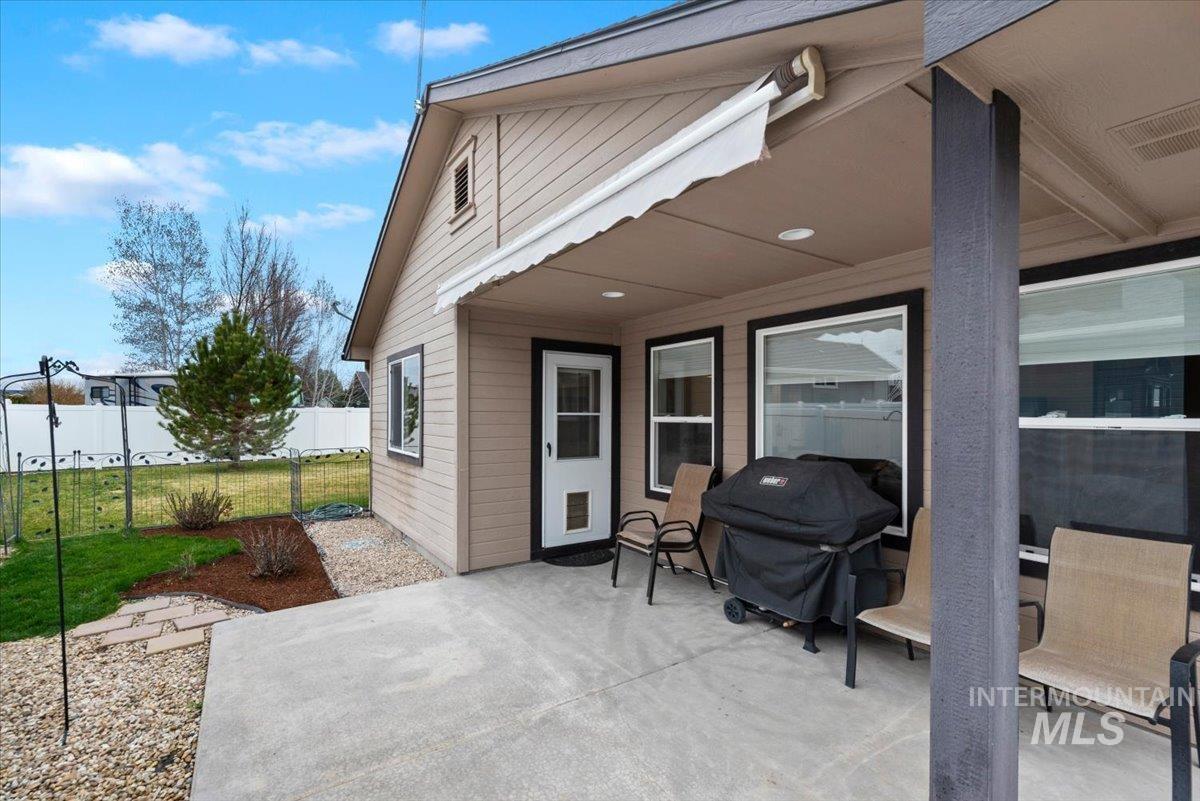 2570 Driftwood Pl, Payette, Idaho 83661, 3 Bedrooms, 2 Bathrooms, Residential For Sale, Price $369,000,MLS 98978376