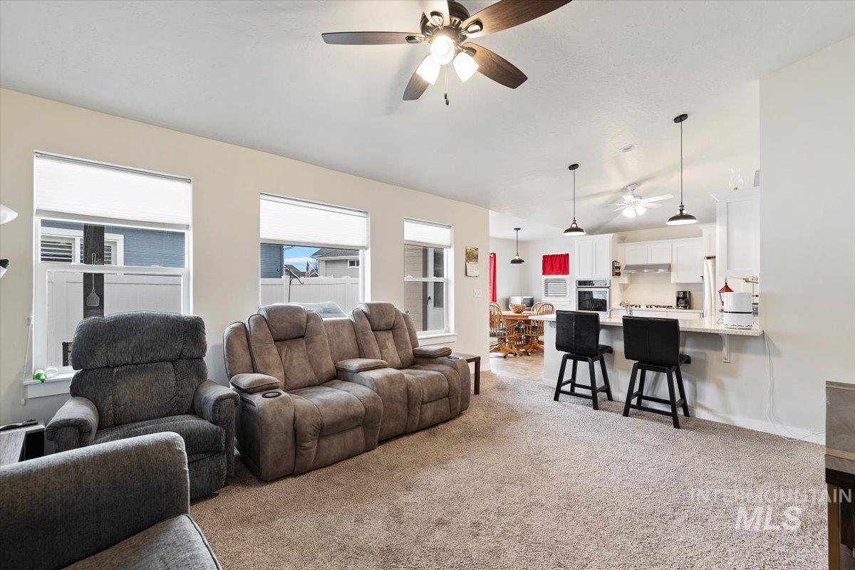 2570 Driftwood Pl, Payette, Idaho 83661, 3 Bedrooms, 2 Bathrooms, Residential For Sale, Price $369,000,MLS 98978376