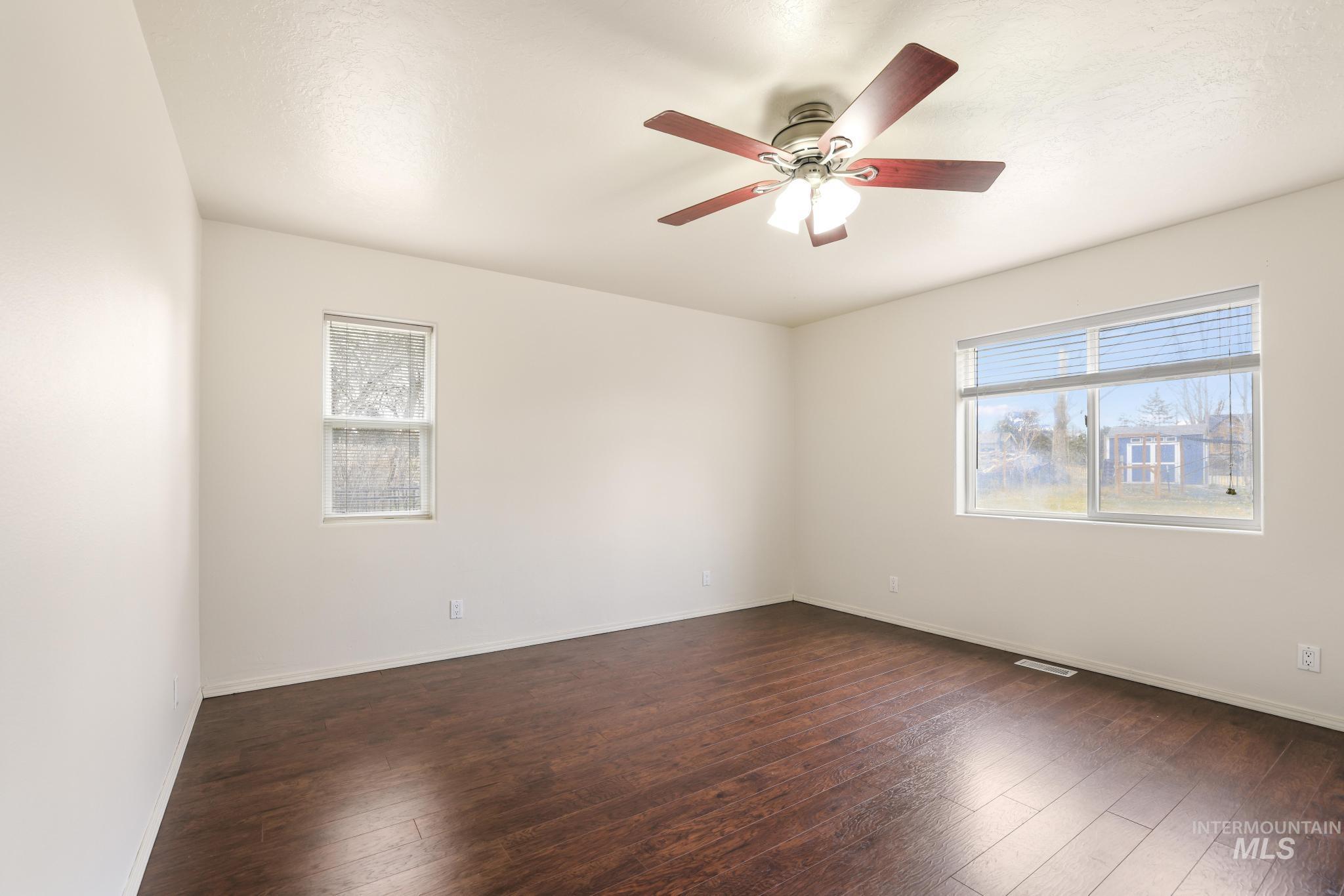 2560 Spruceridge Cir, Twin Falls, Idaho 83301, 4 Bedrooms, 2 Bathrooms, Residential For Sale, Price $675,000,MLS 98978377