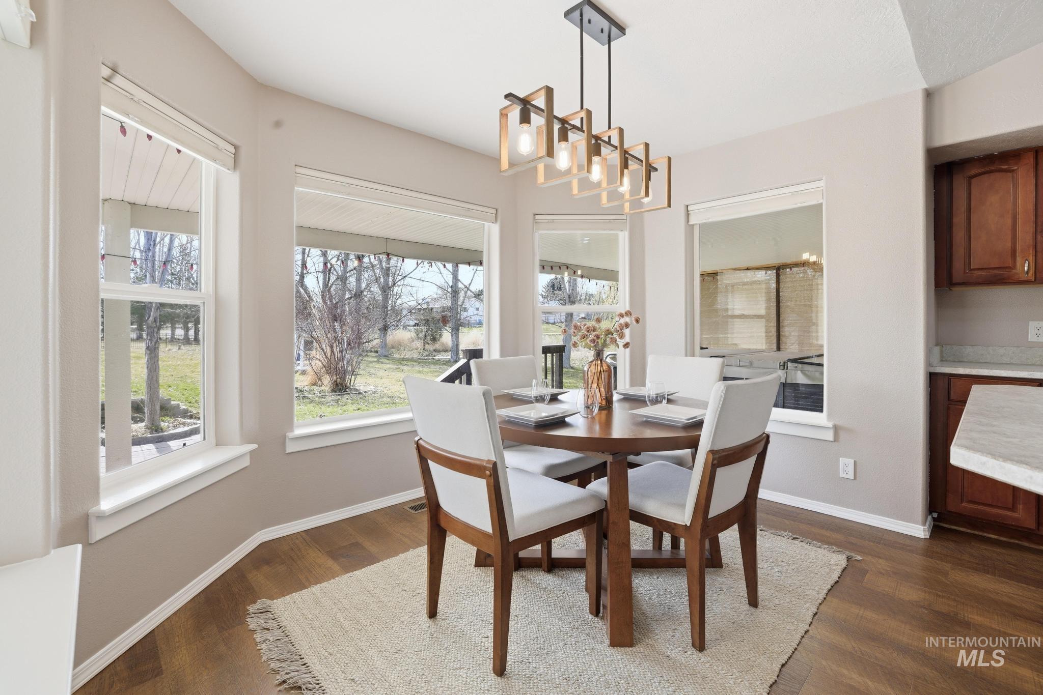 2560 Spruceridge Cir, Twin Falls, Idaho 83301, 4 Bedrooms, 2 Bathrooms, Residential For Sale, Price $675,000,MLS 98978377