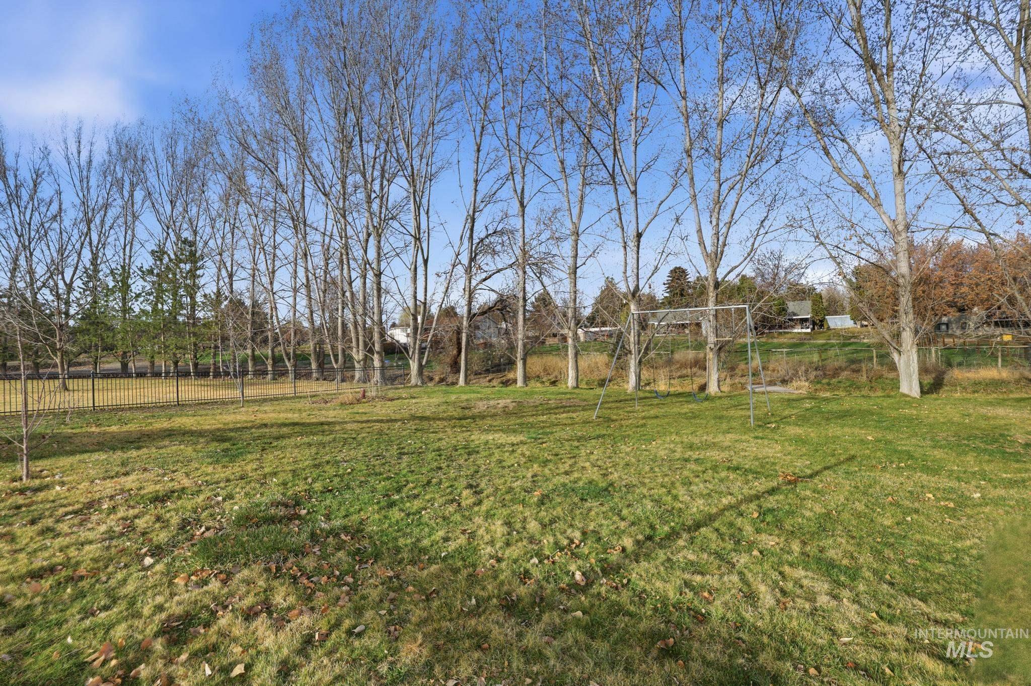 2560 Spruceridge Cir, Twin Falls, Idaho 83301, 4 Bedrooms, 2 Bathrooms, Residential For Sale, Price $675,000,MLS 98978377