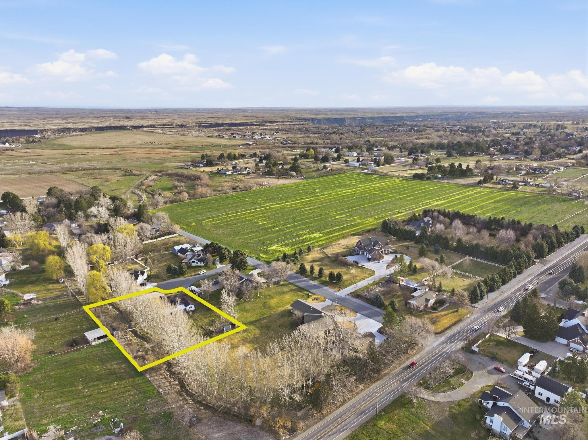 2560 Spruceridge Cir, Twin Falls, Idaho 83301, 4 Bedrooms, 2 Bathrooms, Residential For Sale, Price $675,000,MLS 98978377