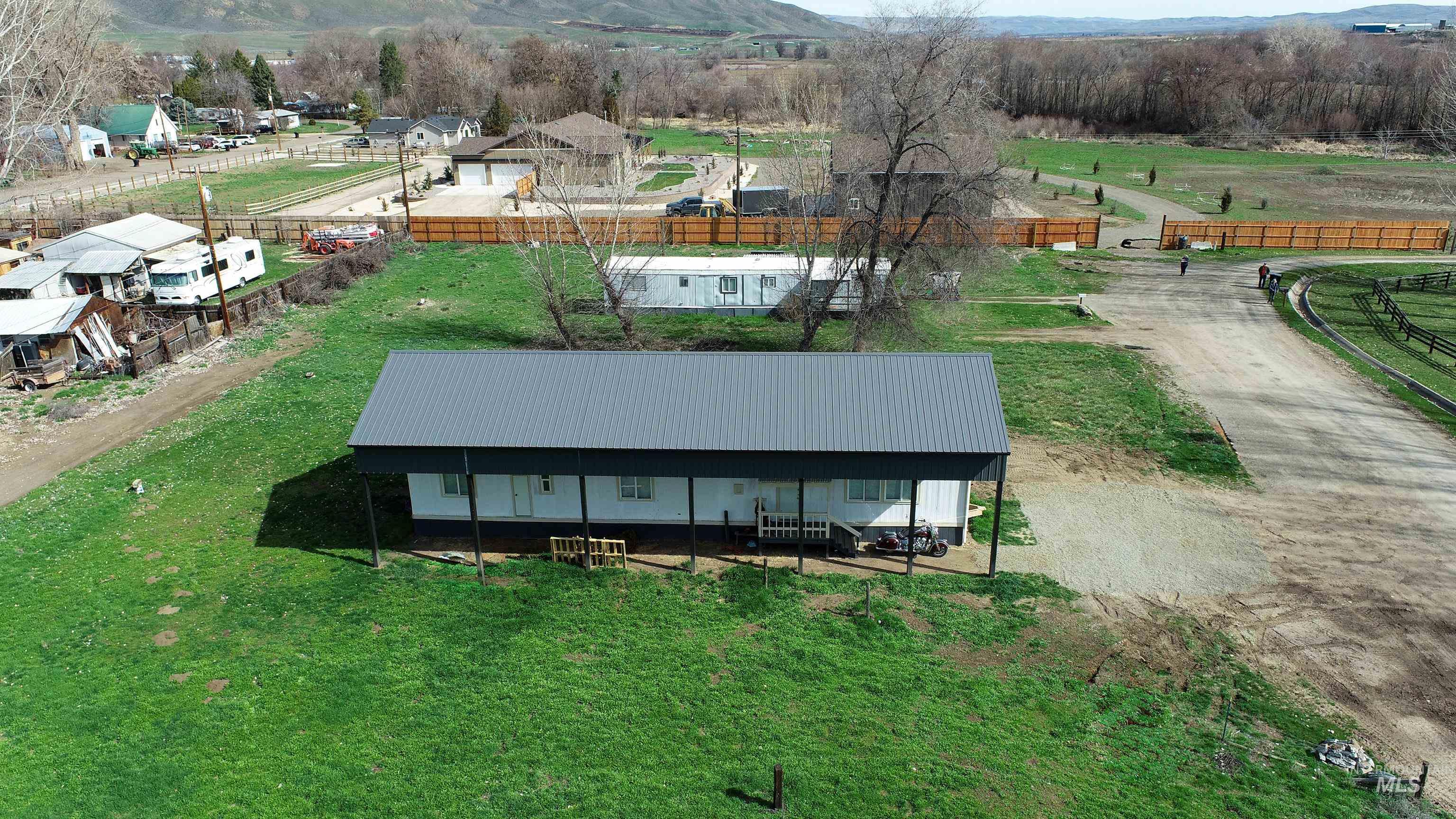 1116 & 1126 E Washington St, Weiser, Idaho 83672, 2 Bedrooms, 1 Bathroom, Residential For Sale, Price $285,000,MLS 98978378