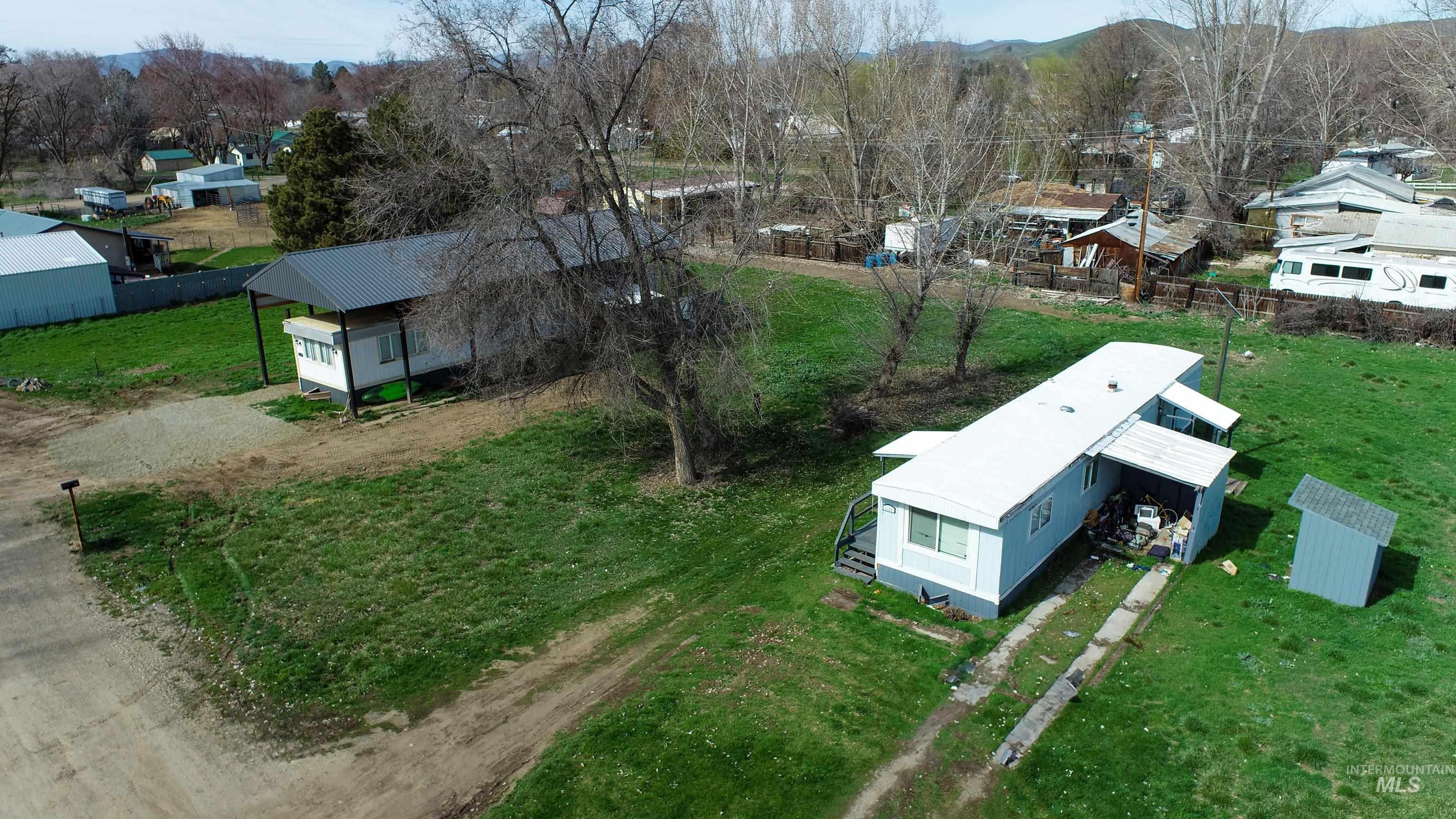 1116 & 1126 E Washington St, Weiser, Idaho 83672, 2 Bedrooms, 1 Bathroom, Residential For Sale, Price $285,000,MLS 98978378