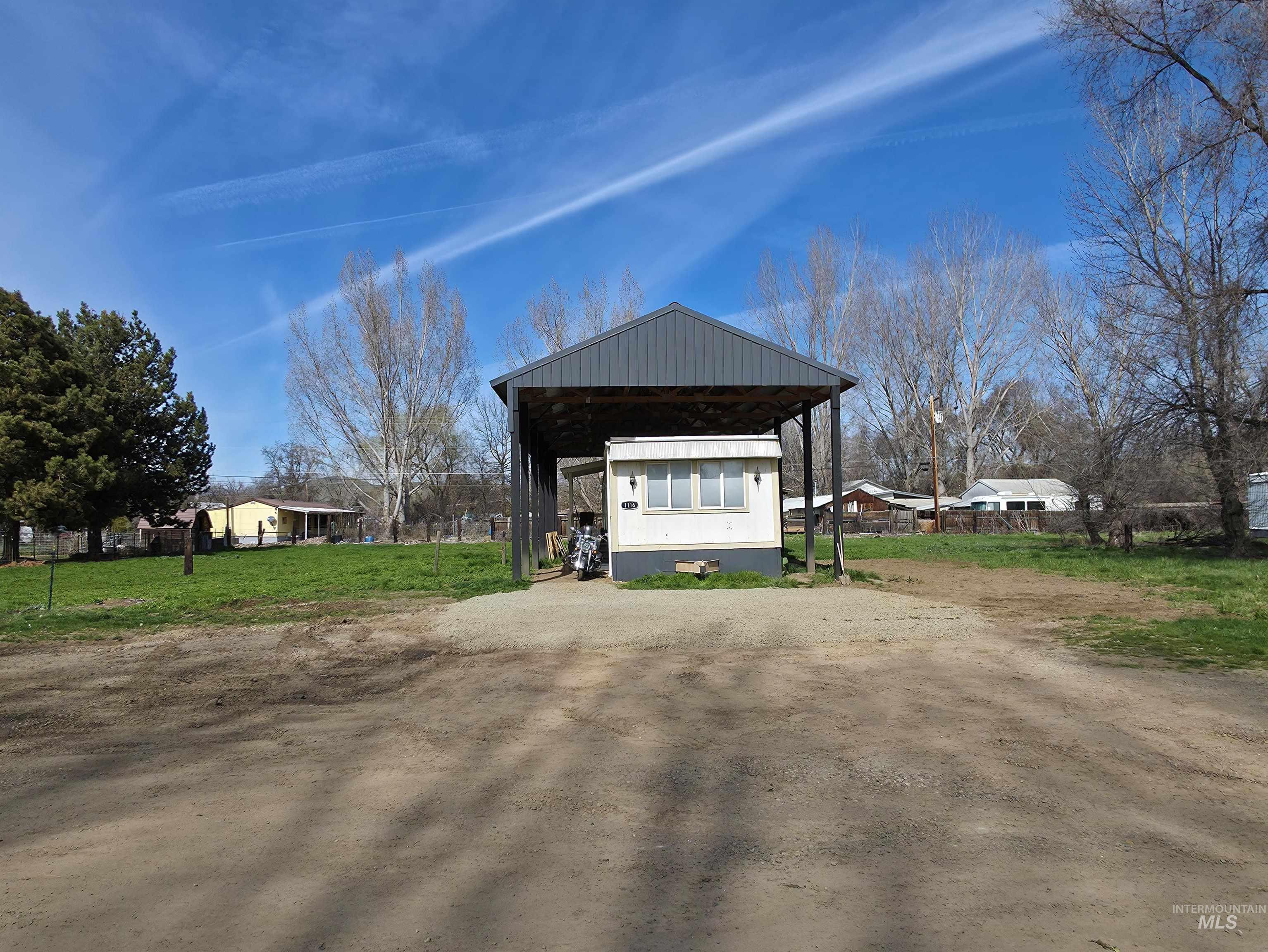 1116 & 1126 E Washington St, Weiser, Idaho 83672, 2 Bedrooms, 1 Bathroom, Residential For Sale, Price $285,000,MLS 98978378
