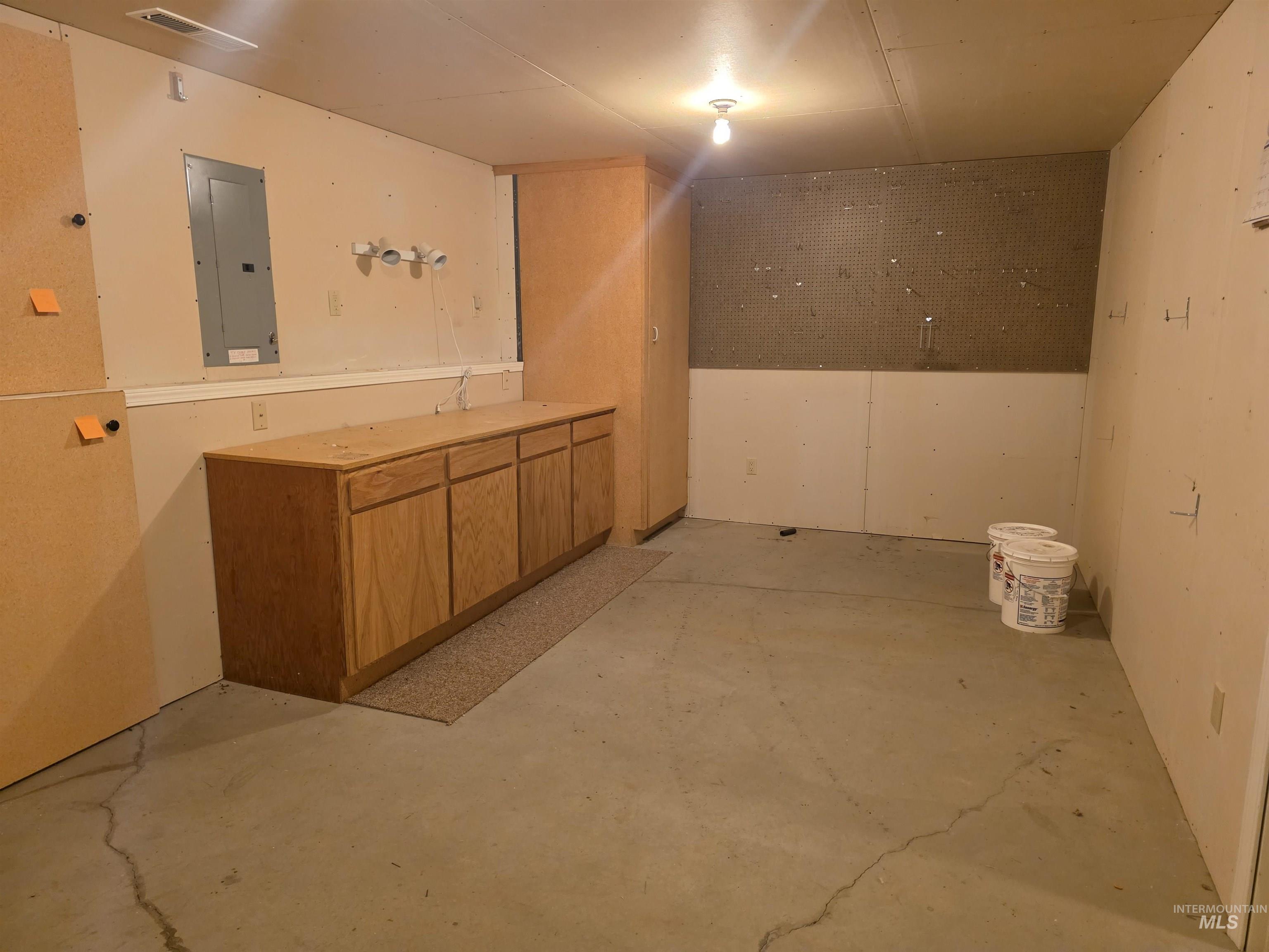 2530 Valleyview Drive, Clarkston, Washington 99403, 4 Bedrooms, 3 Bathrooms, Residential For Sale, Price $749,000, 98978379