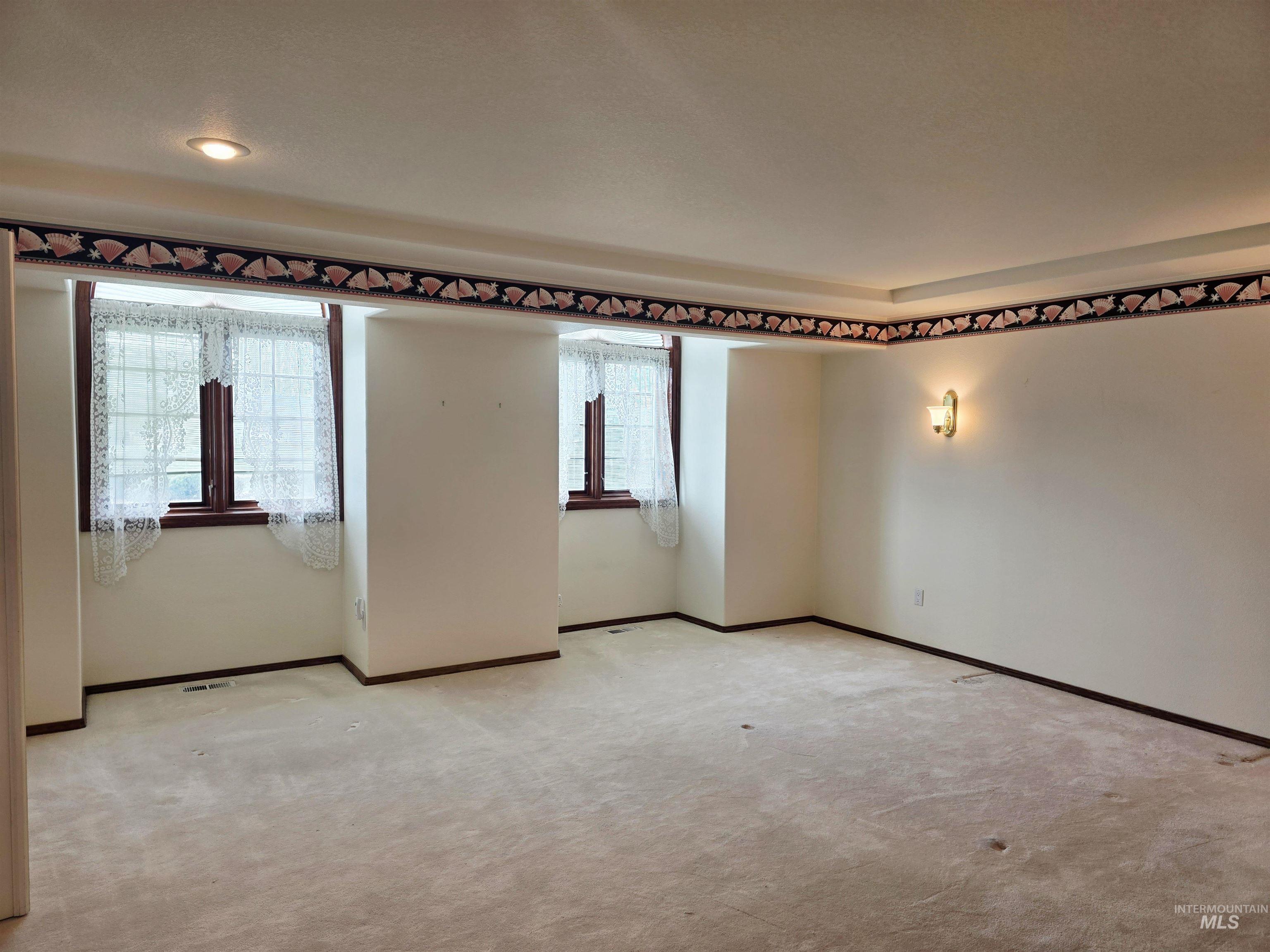 2530 Valleyview Drive, Clarkston, Washington 99403, 4 Bedrooms, 3 Bathrooms, Residential For Sale, Price $749,000, 98978379