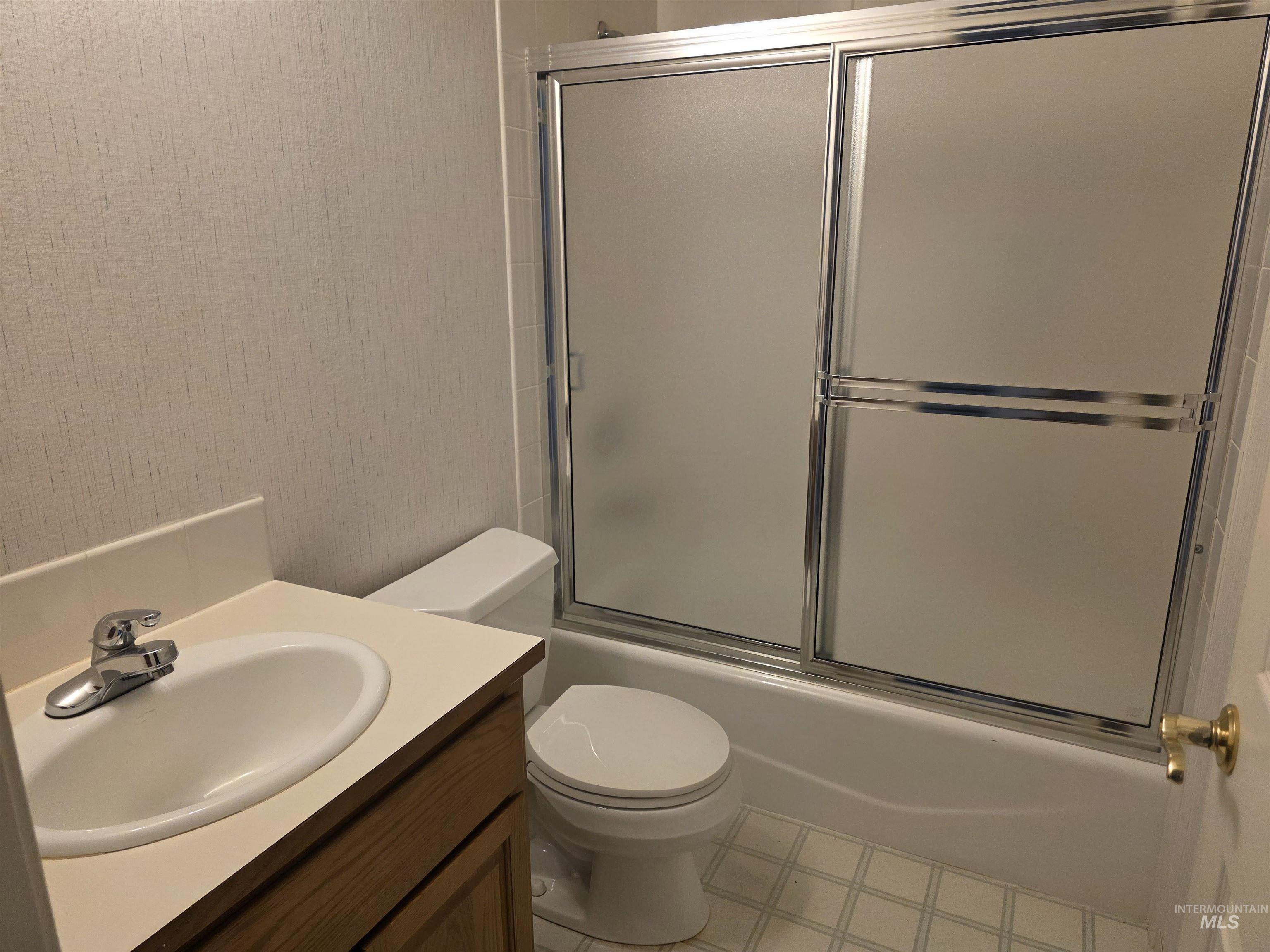 2530 Valleyview Drive, Clarkston, Washington 99403, 4 Bedrooms, 3 Bathrooms, Residential For Sale, Price $749,000,MLS 98978379