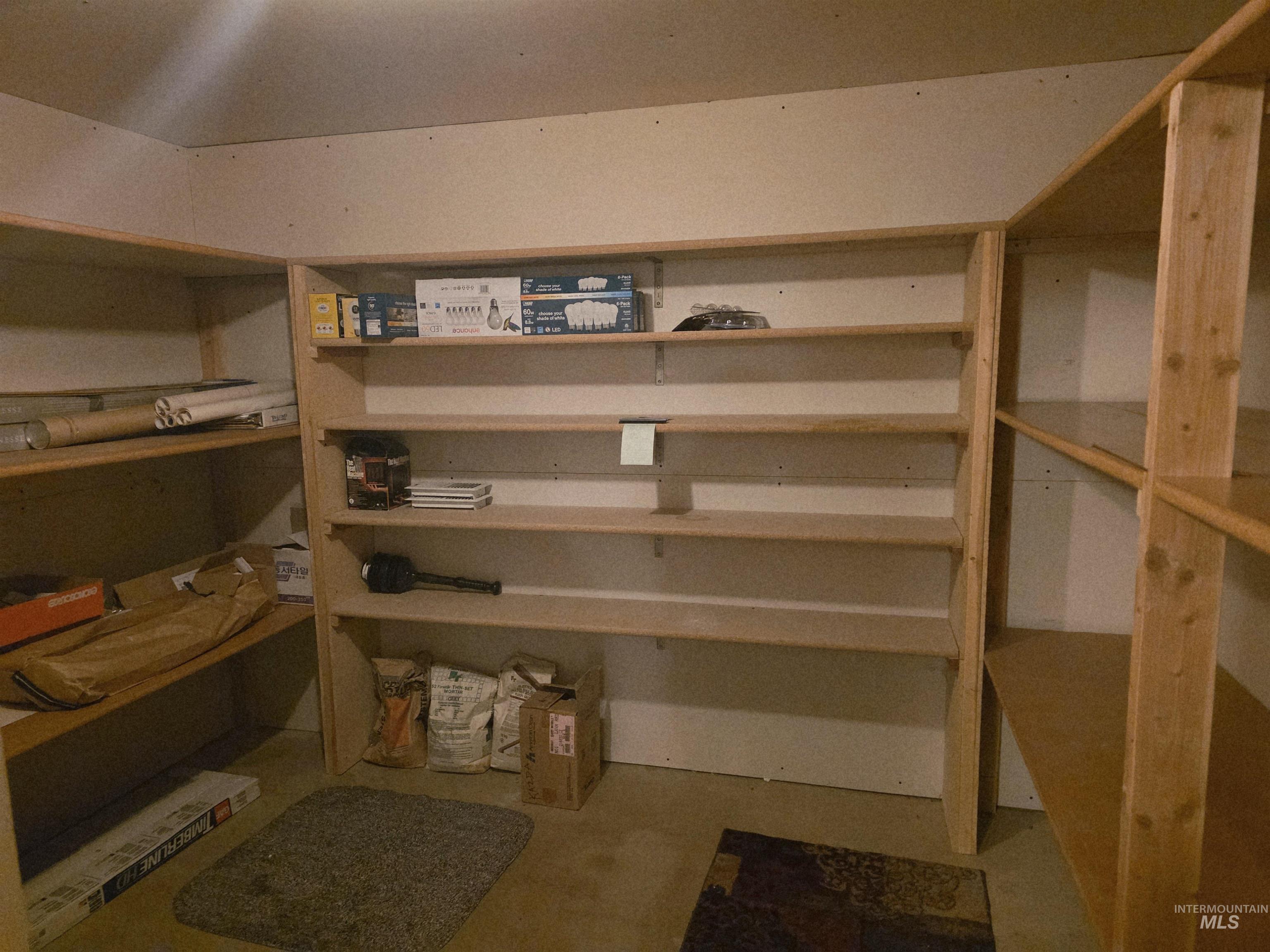 2530 Valleyview Drive, Clarkston, Washington 99403, 4 Bedrooms, 3 Bathrooms, Residential For Sale, Price $749,000,MLS 98978379