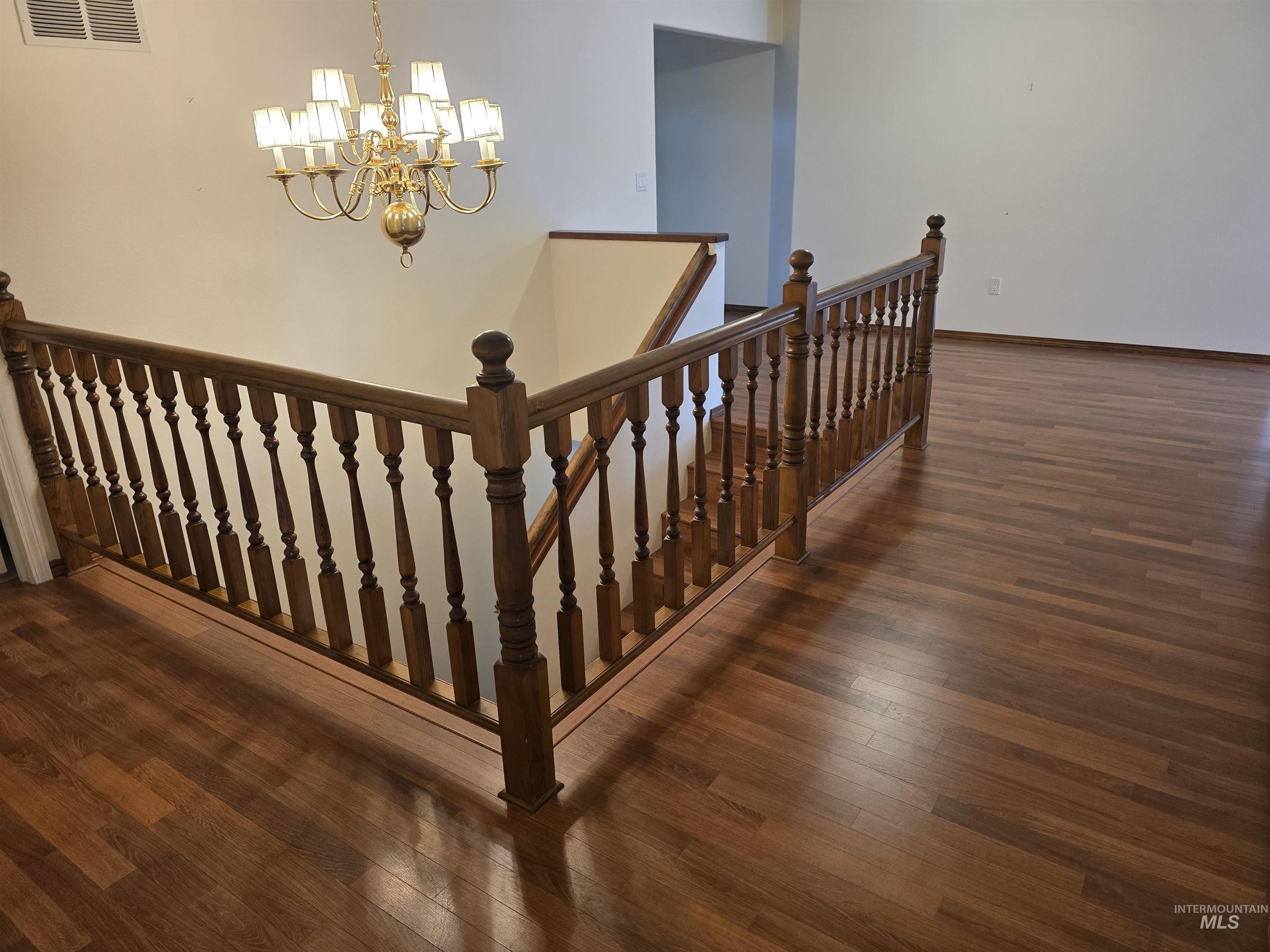 2530 Valleyview Drive, Clarkston, Washington 99403, 4 Bedrooms, 3 Bathrooms, Residential For Sale, Price $749,000,MLS 98978379