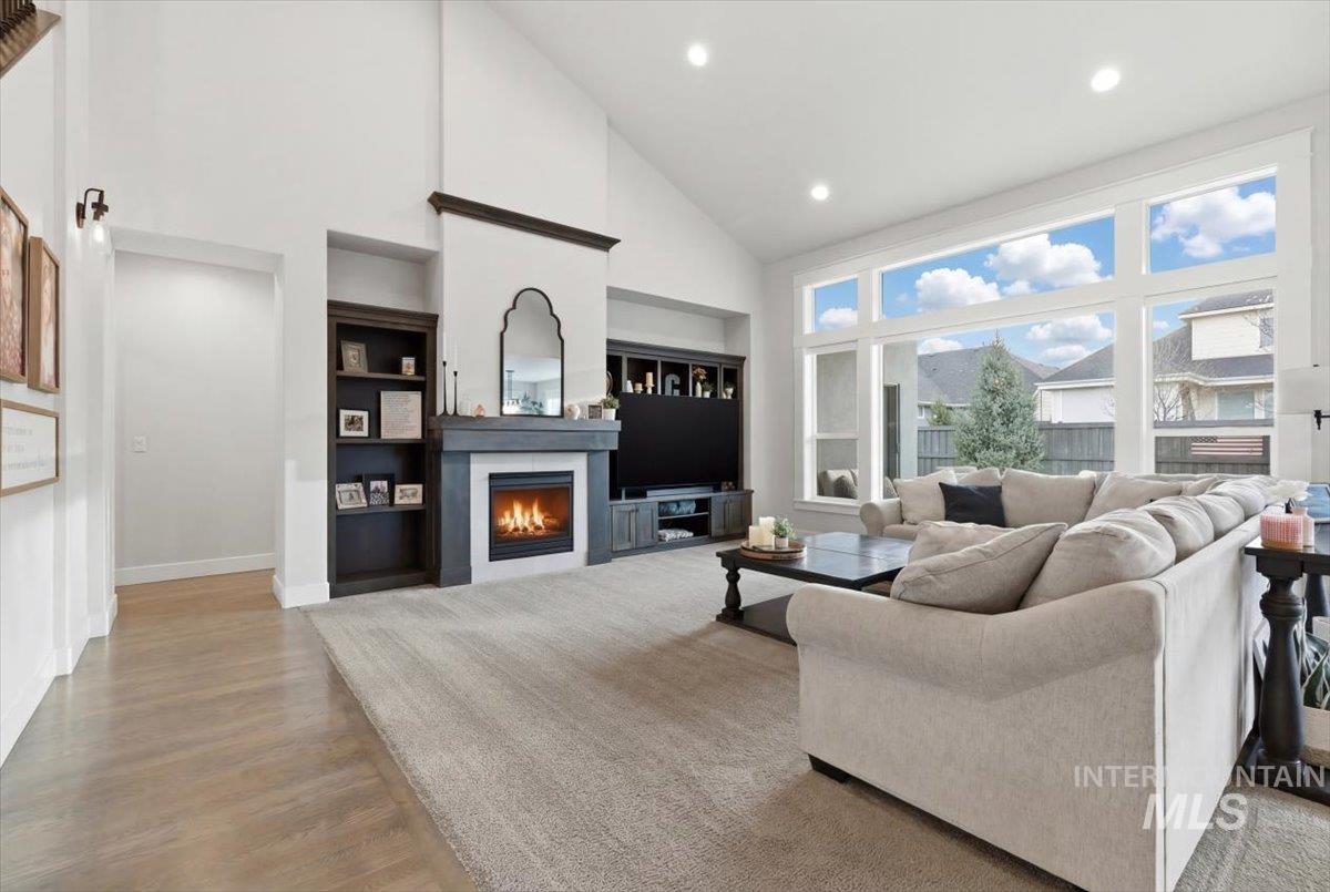 5942 S Astoria, Meridian, Idaho 83642, 4 Bedrooms, 2.5 Bathrooms, Residential For Sale, Price $809,999,MLS 98978380