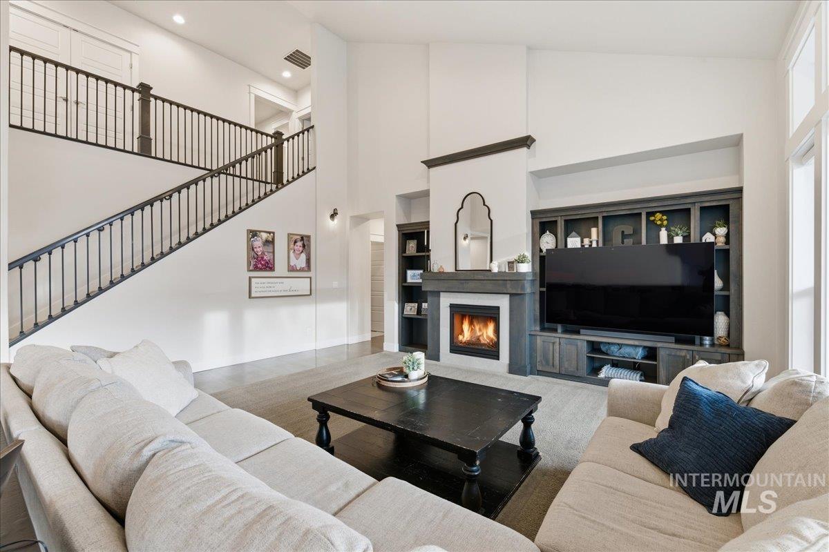 5942 S Astoria, Meridian, Idaho 83642, 4 Bedrooms, 2.5 Bathrooms, Residential For Sale, Price $809,999,MLS 98978380