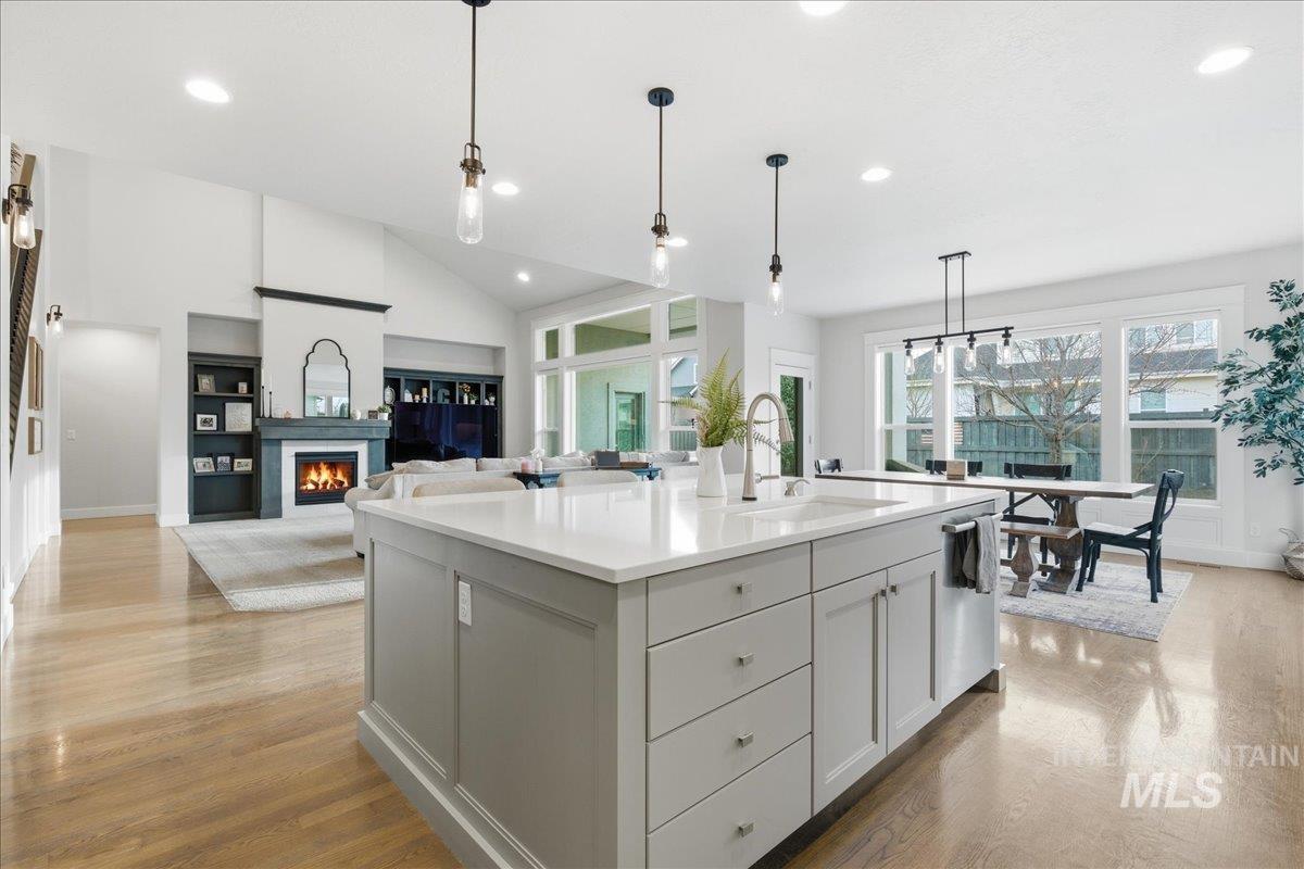 5942 S Astoria, Meridian, Idaho 83642, 4 Bedrooms, 2.5 Bathrooms, Residential For Sale, Price $809,999,MLS 98978380