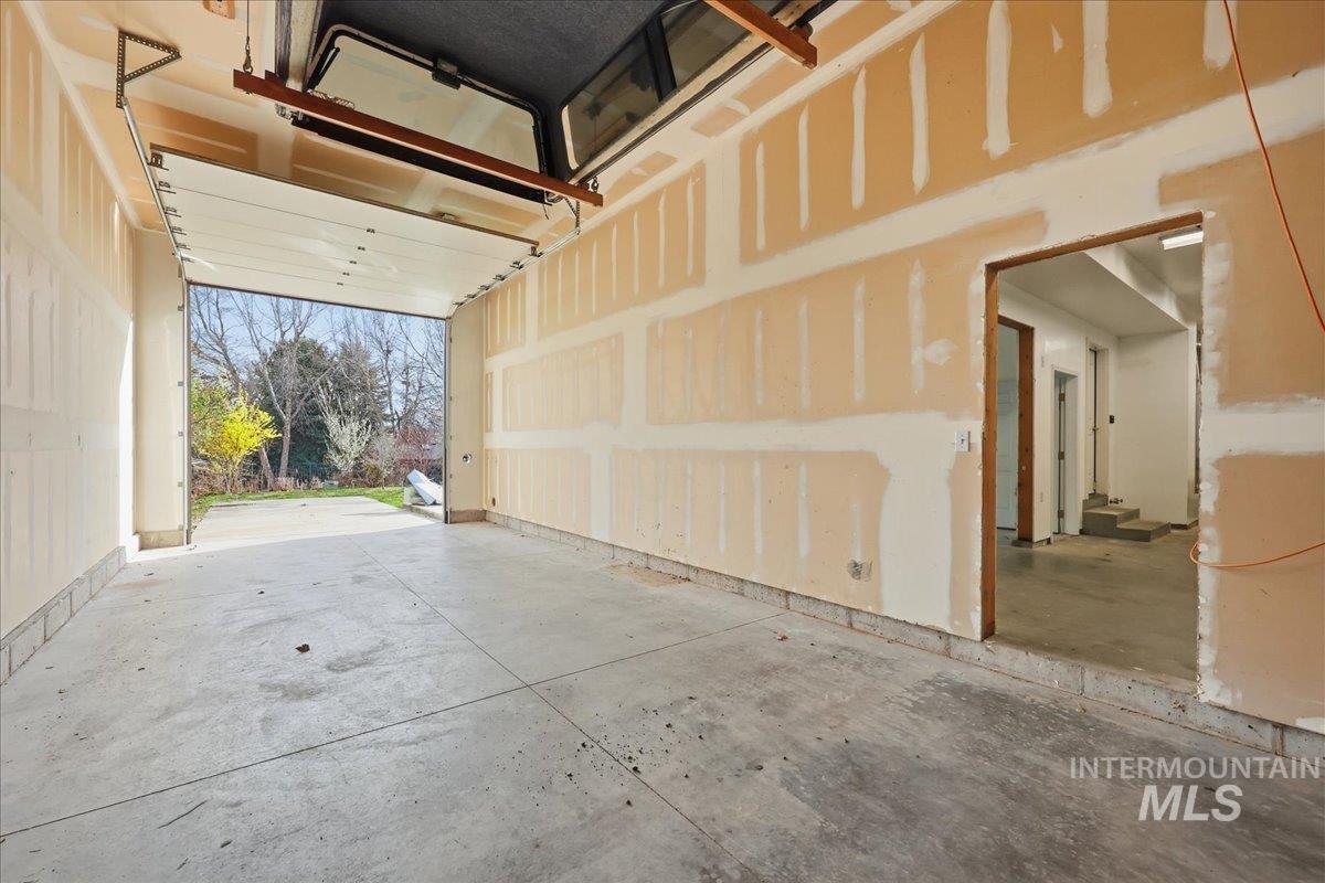 2676 S Velvet Falls Way, Meridian, Idaho 83642, 5 Bedrooms, 3 Bathrooms, Residential For Sale, Price $759,900, 98978382