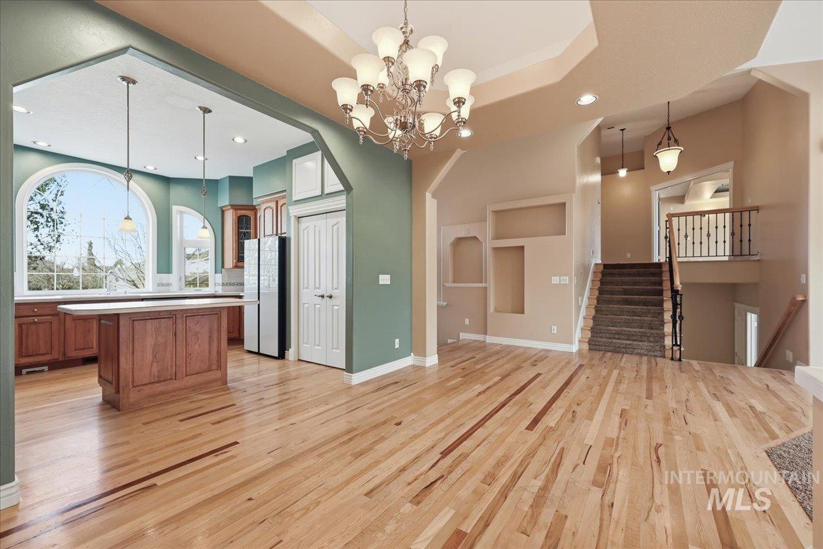 2676 S Velvet Falls Way, Meridian, Idaho 83642, 5 Bedrooms, 3 Bathrooms, Residential For Sale, Price $759,900, 98978382