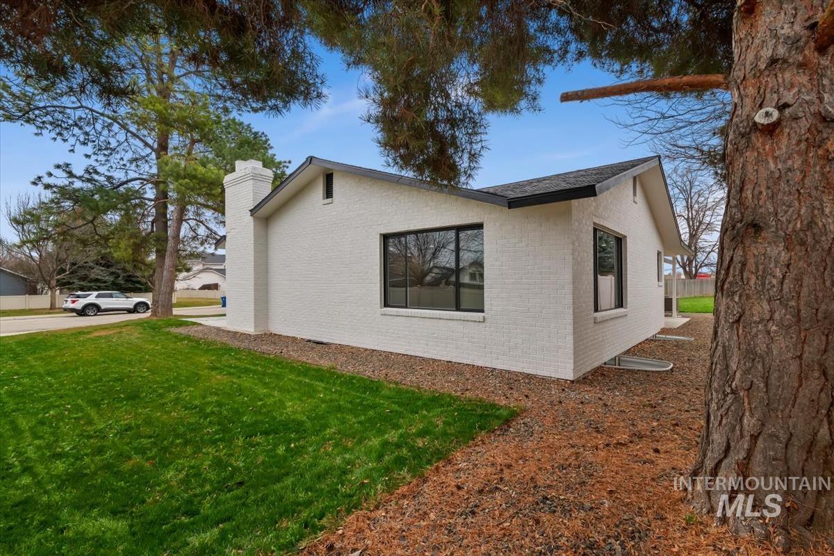 12151 W Tree Branch, Boise, Idaho 83709, 4 Bedrooms, 3 Bathrooms, Residential For Sale, Price $530,000,MLS 98978384