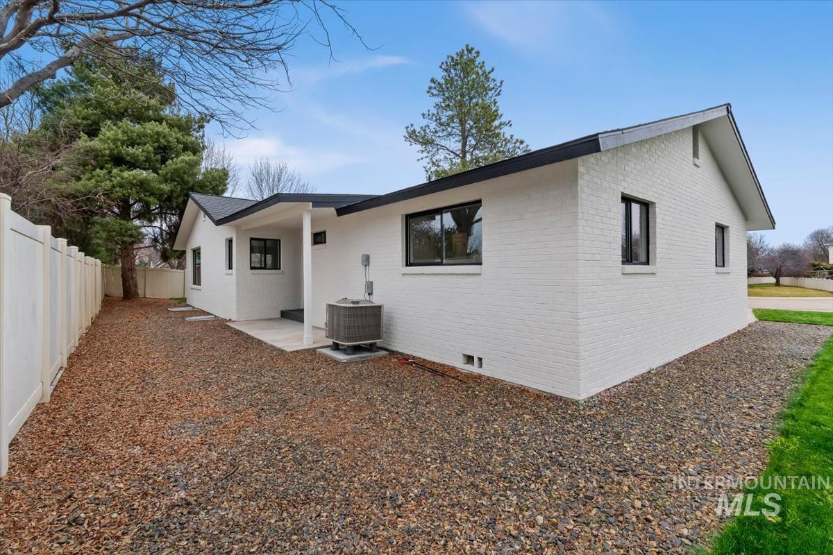 12151 W Tree Branch, Boise, Idaho 83709, 4 Bedrooms, 3 Bathrooms, Residential For Sale, Price $585,000, 98978384