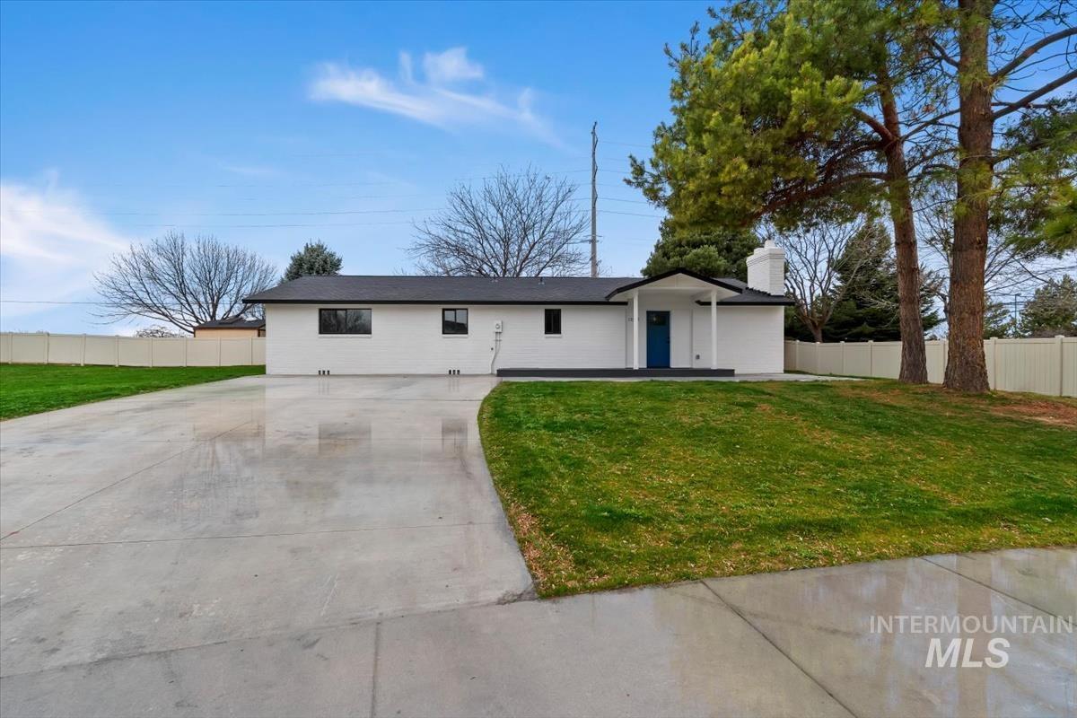 12151 W Tree Branch, Boise, Idaho 83709, 4 Bedrooms, 3 Bathrooms, Residential For Sale, Price $530,000,MLS 98978384