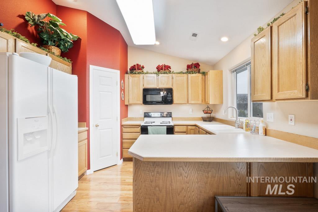 319 Gambels Lane, Moscow, Idaho 83843, 3 Bedrooms, 2.5 Bathrooms, Residential For Sale, Price $459,000,MLS 98978388