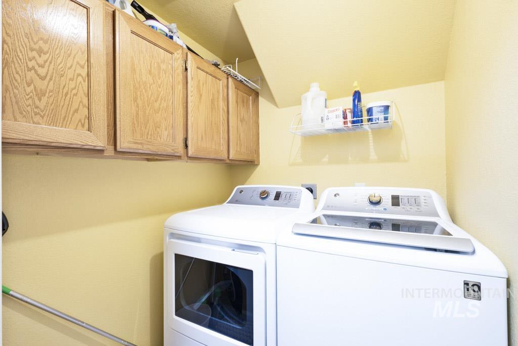 319 Gambels Lane, Moscow, Idaho 83843, 3 Bedrooms, 2.5 Bathrooms, Residential For Sale, Price $459,000,MLS 98978388