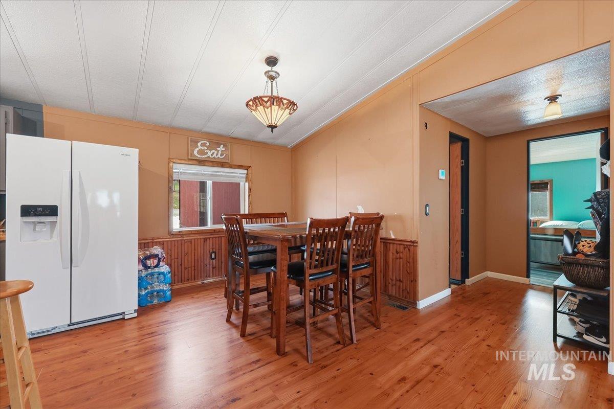 138 Mores Creek Rim Rd, Boise, Idaho 83716, 3 Bedrooms, 2 Bathrooms, Residential For Sale, Price $350,000,MLS 98978394