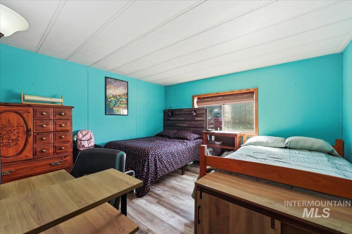 138 Mores Creek Rim Rd, Boise, Idaho 83716, 3 Bedrooms, 2 Bathrooms, Residential For Sale, Price $350,000,MLS 98978394