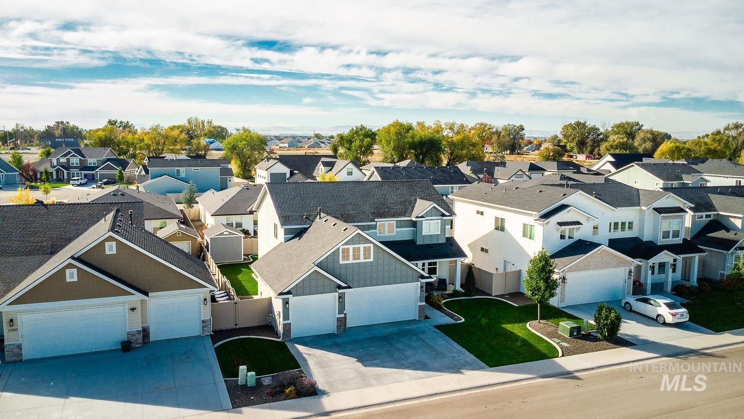 11065 White River St, Caldwell, Idaho 83605, 4 Bedrooms, 2.5 Bathrooms, Residential For Sale, Price $559,000,MLS 98978395