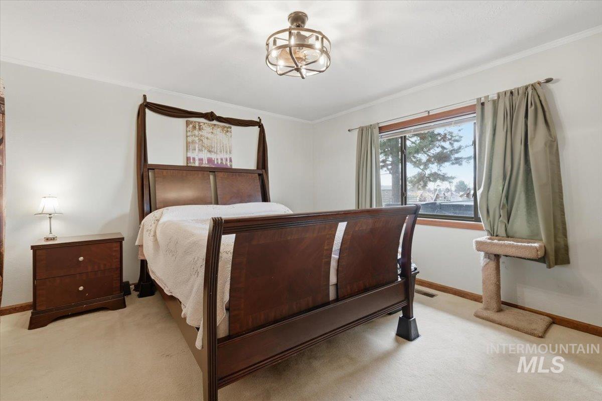 775 N Cow Horse Dr., Kuna, Idaho 83634, 3 Bedrooms, 2.5 Bathrooms, Residential For Sale, Price $899,900, 98978397