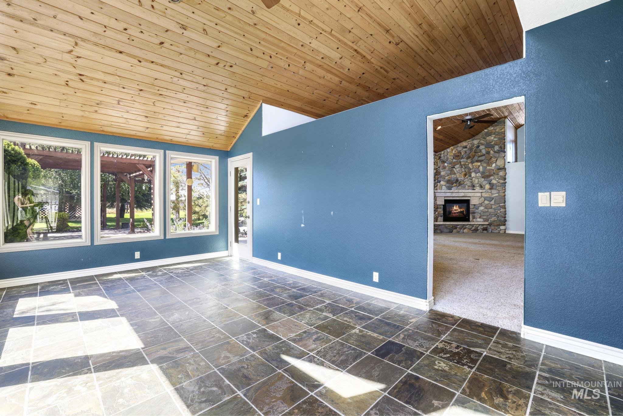 70 Pelican Drive, Rupert, Idaho 83350-0000, 3 Bedrooms, 2.5 Bathrooms, Residential For Sale, Price $625,000,MLS 98978400