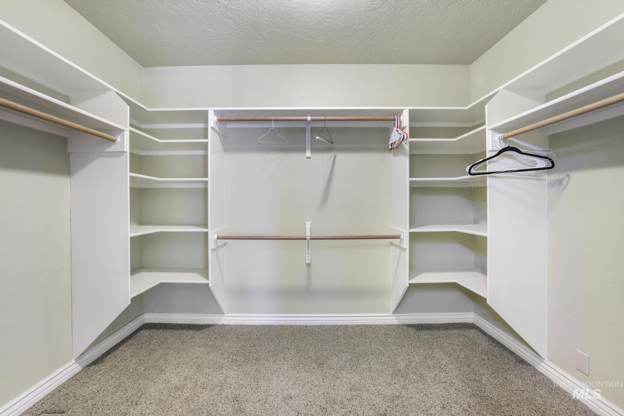 70 Pelican Drive, Rupert, Idaho 83350-0000, 3 Bedrooms, 2.5 Bathrooms, Residential For Sale, Price $625,000,MLS 98978400