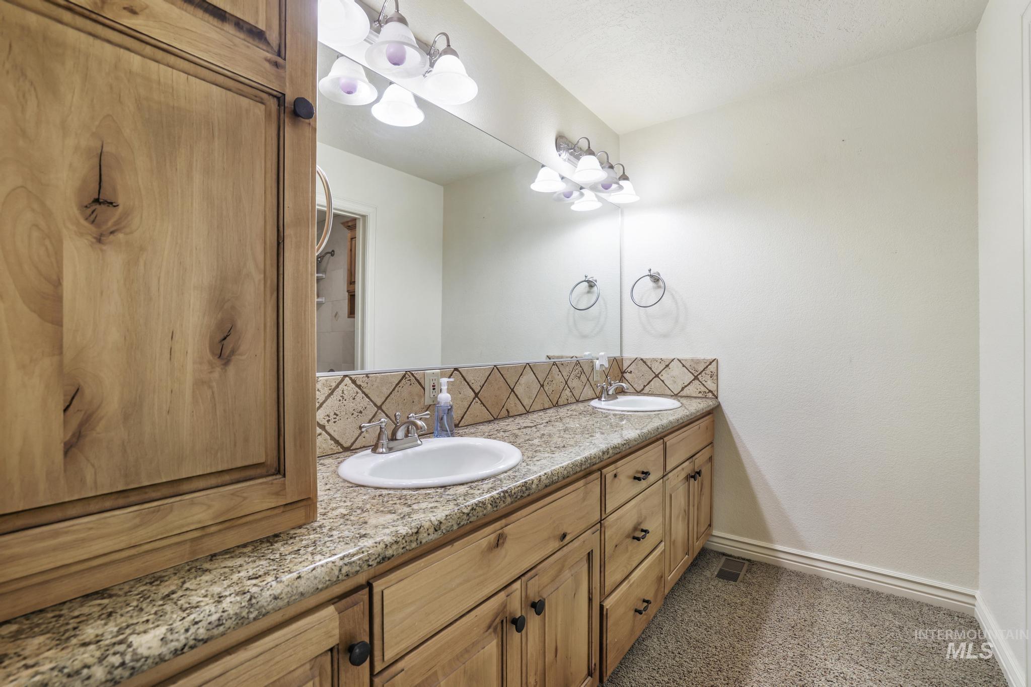 70 Pelican Drive, Rupert, Idaho 83350-0000, 3 Bedrooms, 2.5 Bathrooms, Residential For Sale, Price $625,000,MLS 98978400