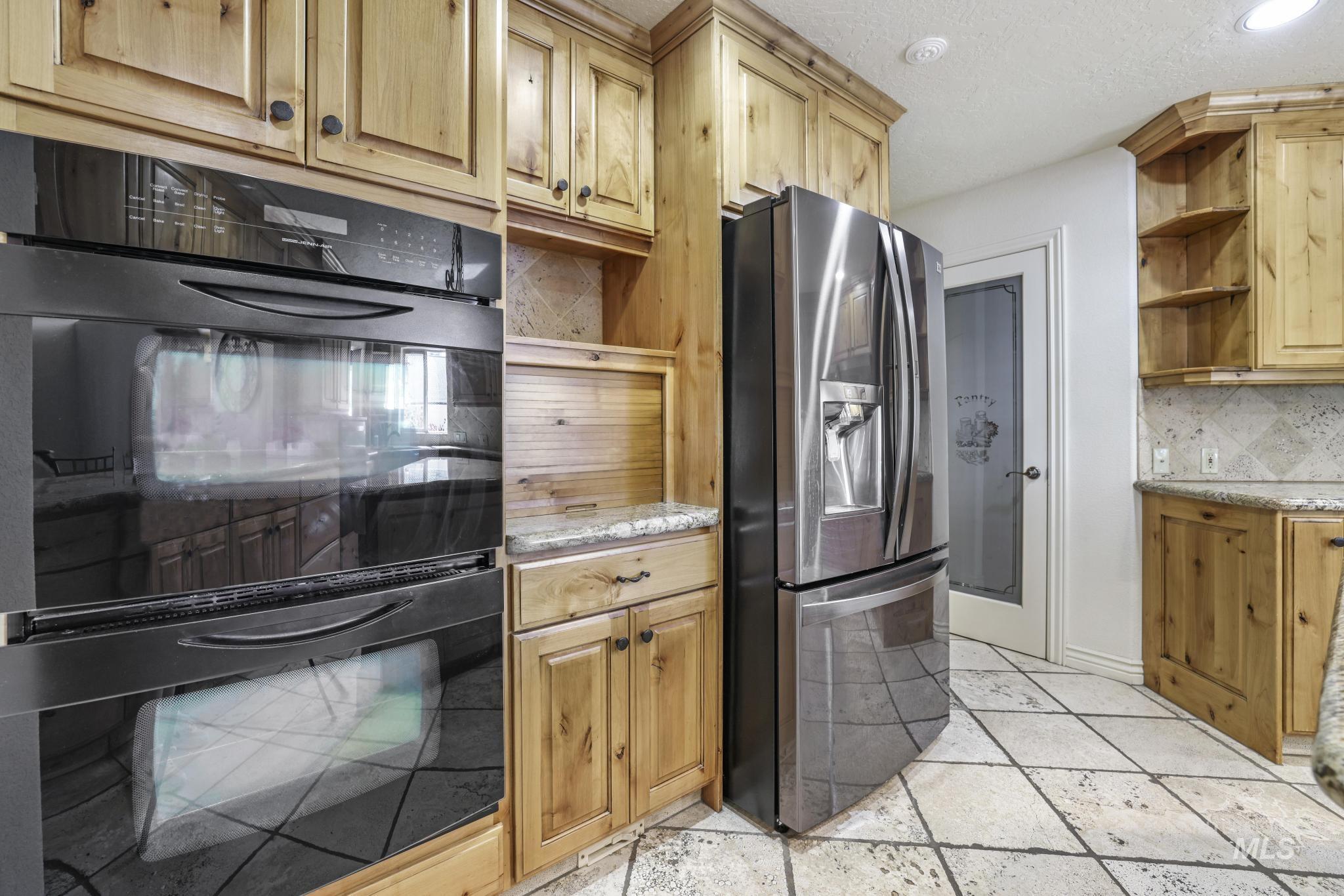 70 Pelican Drive, Rupert, Idaho 83350-0000, 3 Bedrooms, 2.5 Bathrooms, Residential For Sale, Price $625,000,MLS 98978400