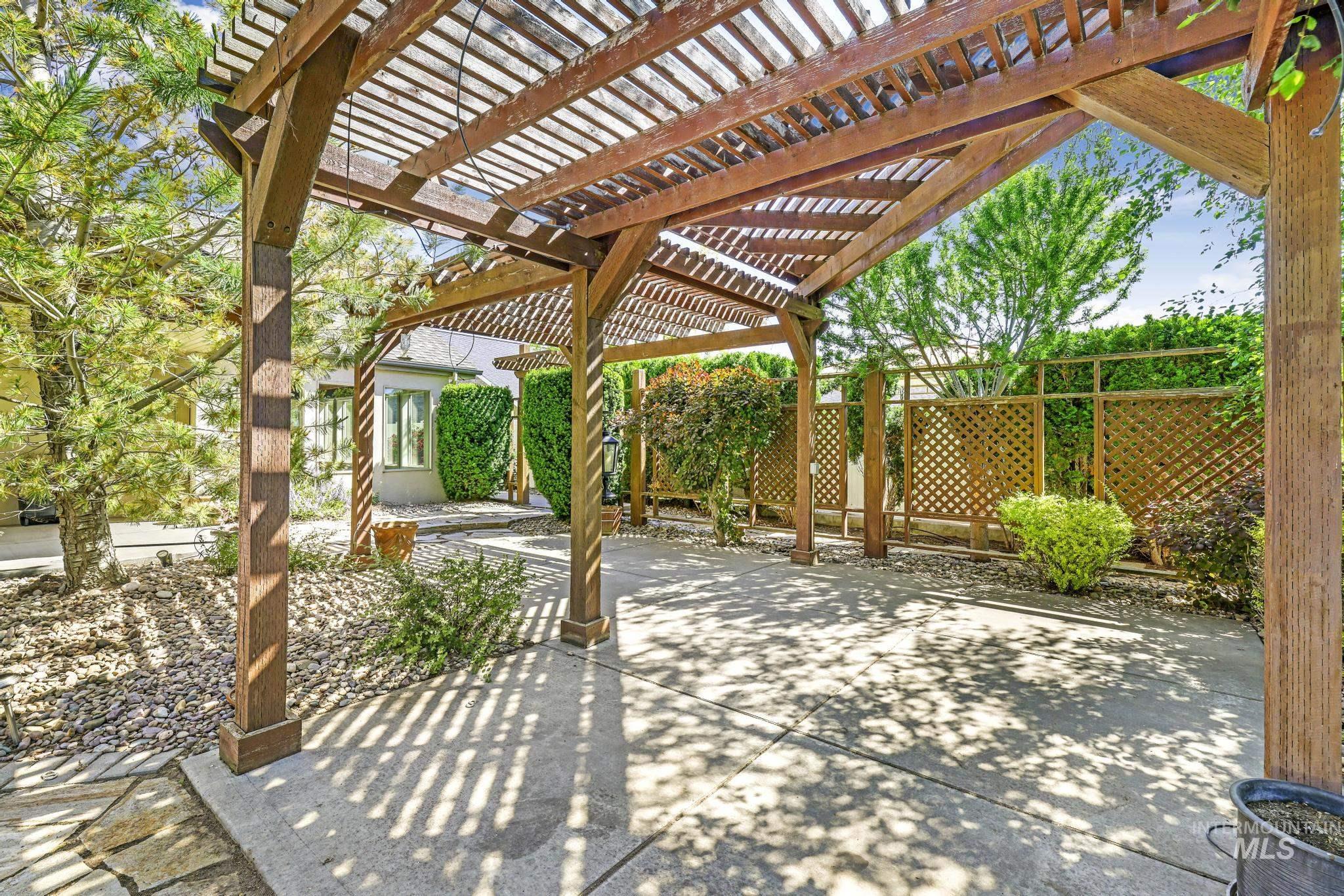 70 Pelican Drive, Rupert, Idaho 83350-0000, 3 Bedrooms, 2.5 Bathrooms, Residential For Sale, Price $625,000,MLS 98978400