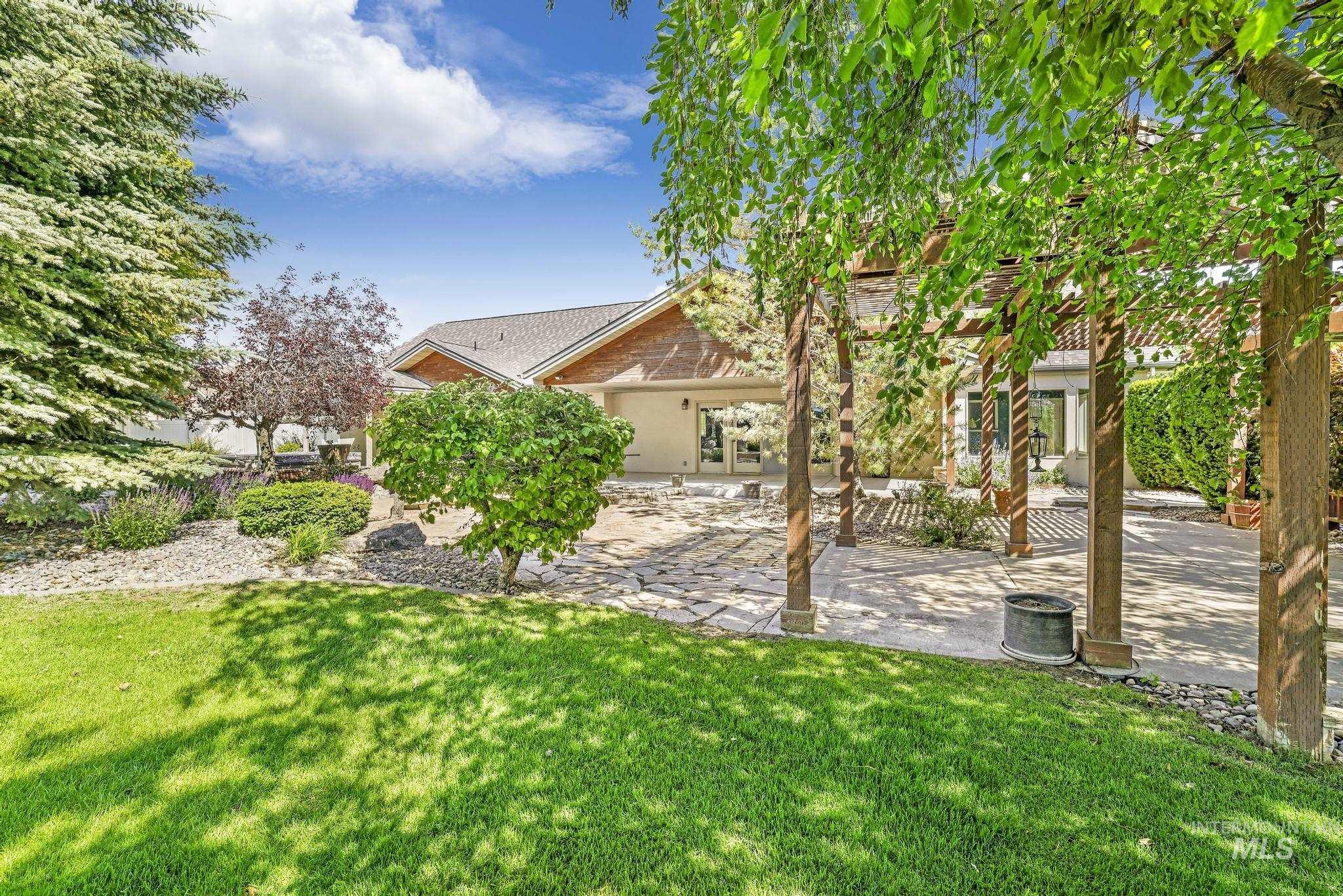 70 Pelican Drive, Rupert, Idaho 83350-0000, 3 Bedrooms, 2.5 Bathrooms, Residential For Sale, Price $625,000,MLS 98978400