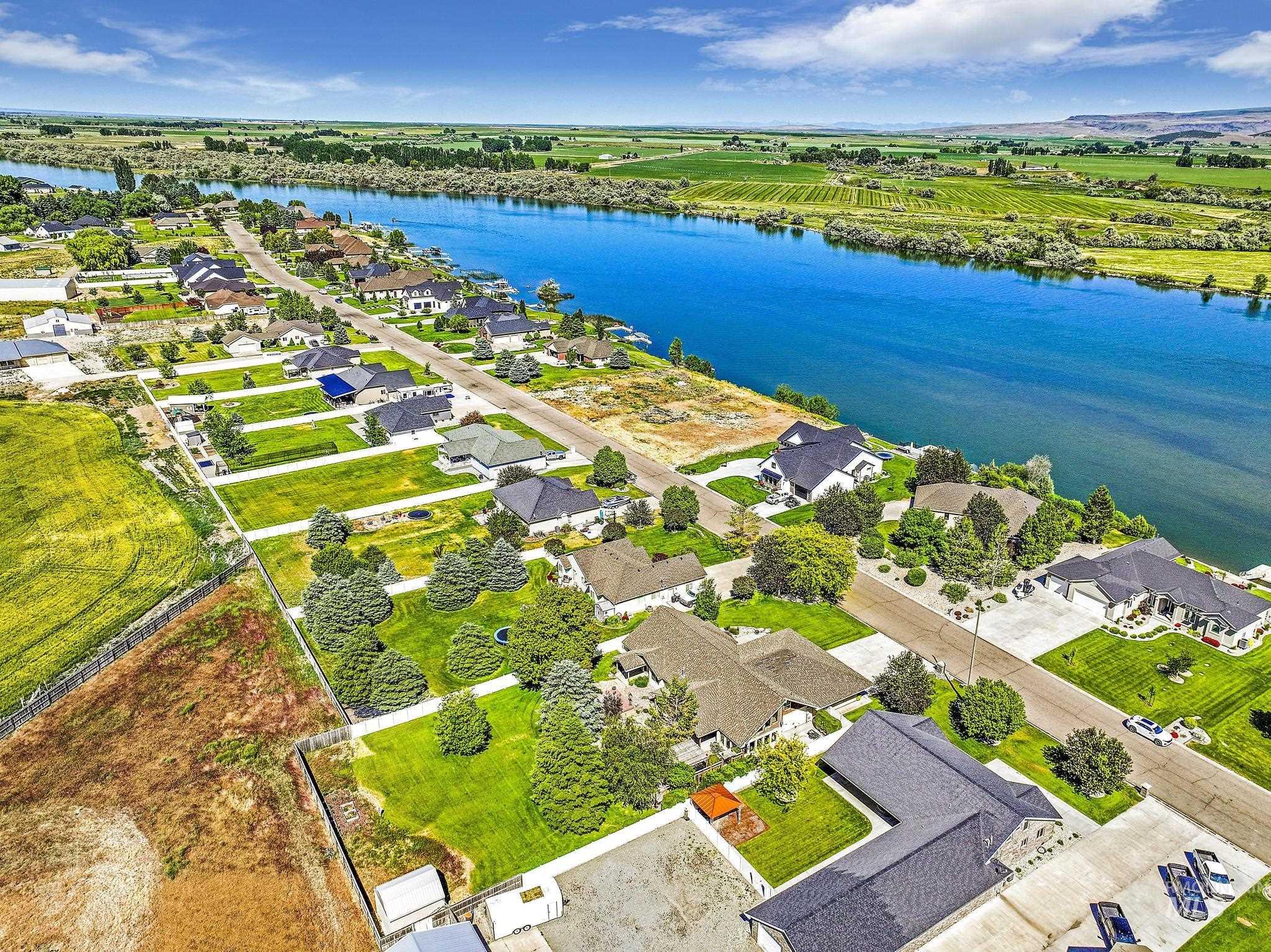 70 Pelican Drive, Rupert, Idaho 83350-0000, 3 Bedrooms, 2.5 Bathrooms, Residential For Sale, Price $625,000,MLS 98978400