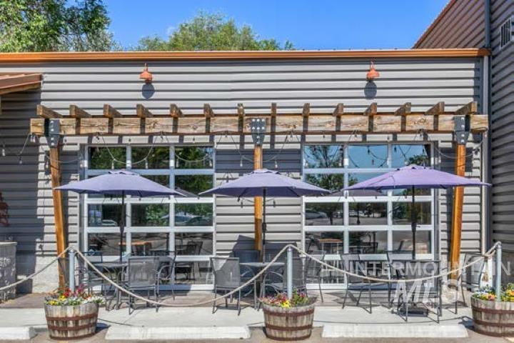 9719 W Chinden, Garden City, Idaho 83714, Business/Commercial For Sale, Price $2,500,000,MLS 98978407