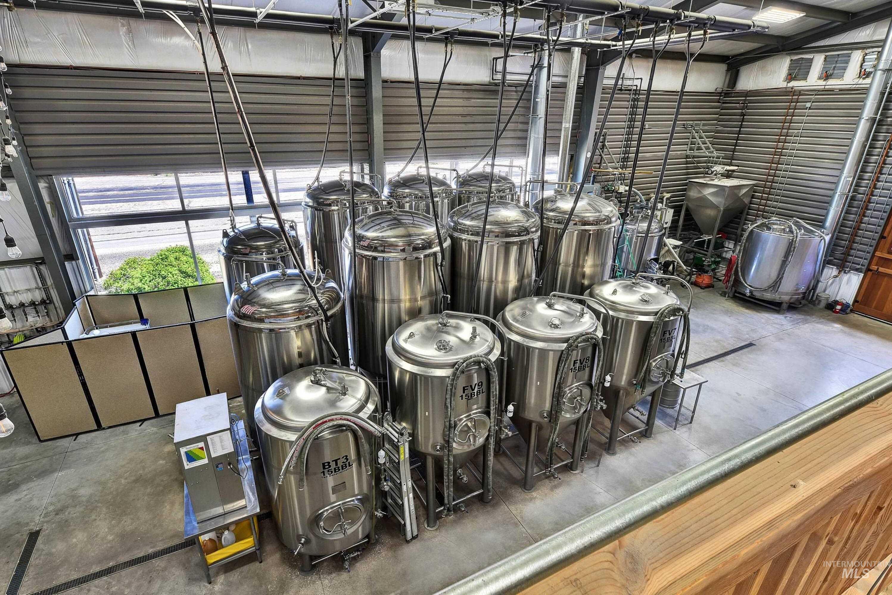 9719 W Chinden, Garden City, Idaho 83714, Business/Commercial For Sale, Price $2,500,000,MLS 98978407