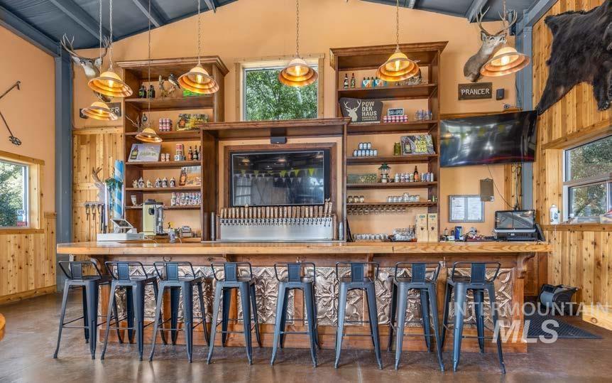 9719 W Chinden, Garden City, Idaho 83714, Business/Commercial For Sale, Price $2,500,000,MLS 98978407