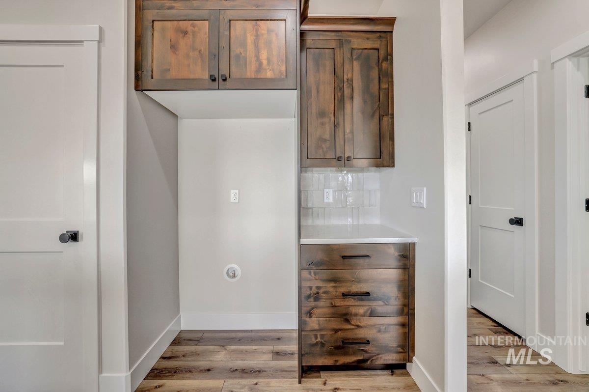 961 Gregory Way, Twin Falls, Idaho 83301-8565, 4 Bedrooms, 2 Bathrooms, Residential For Sale, Price $425,000, 98978408