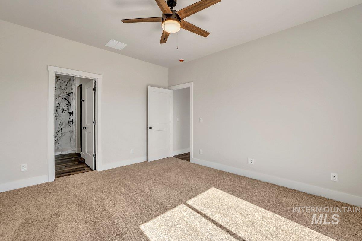 961 Gregory Way, Twin Falls, Idaho 83301-8565, 4 Bedrooms, 2 Bathrooms, Residential For Sale, Price $425,000,MLS 98978408