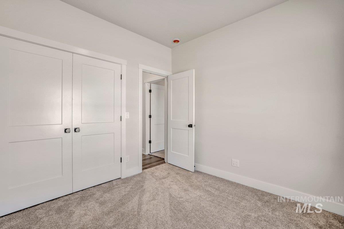 961 Gregory Way, Twin Falls, Idaho 83301-8565, 4 Bedrooms, 2 Bathrooms, Residential For Sale, Price $425,000, 98978408