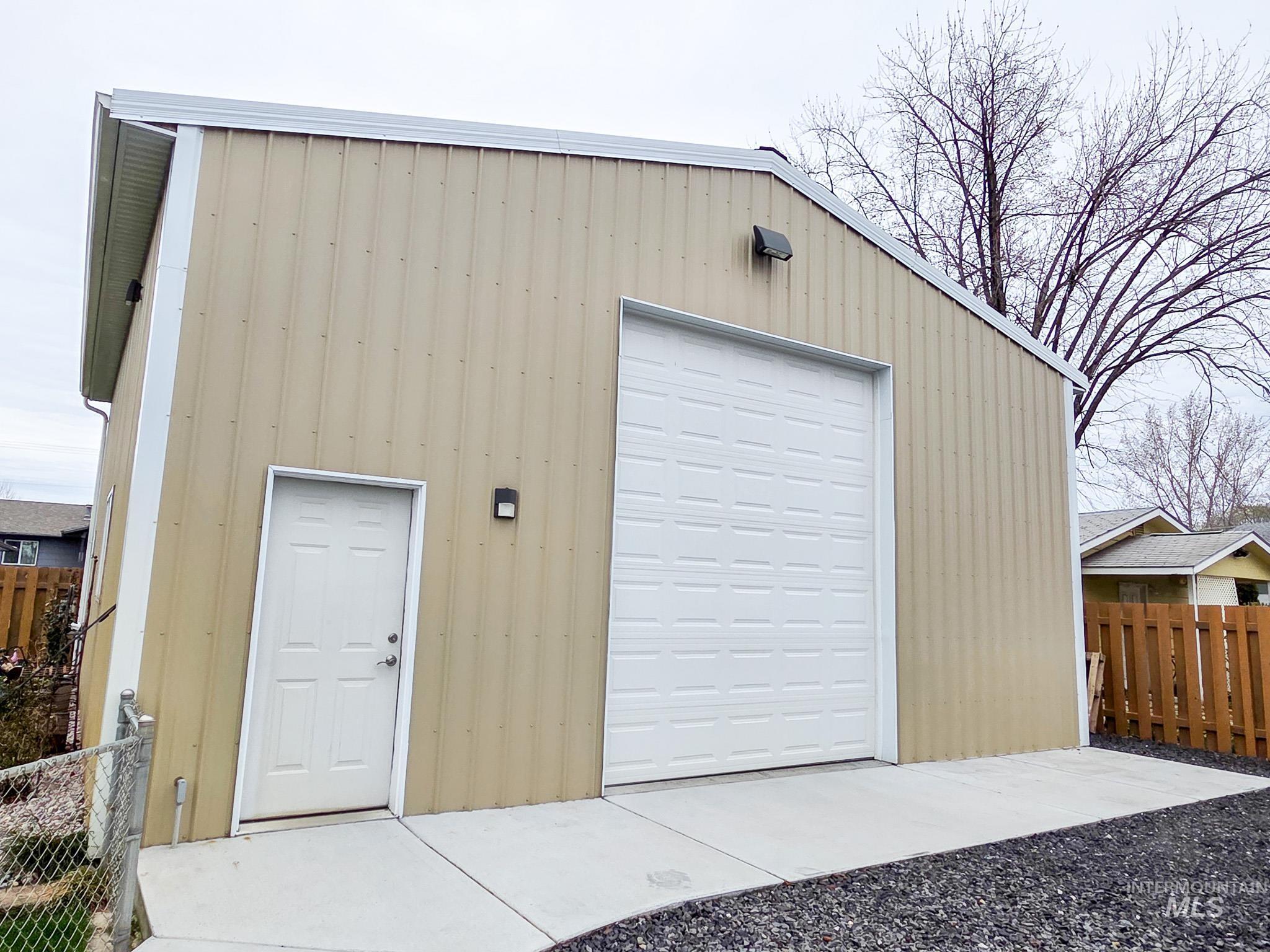 636 Bryden Dr, Lewiston, Idaho 83501, 4 Bedrooms, 2.5 Bathrooms, Residential For Sale, Price $449,900,MLS 98978412